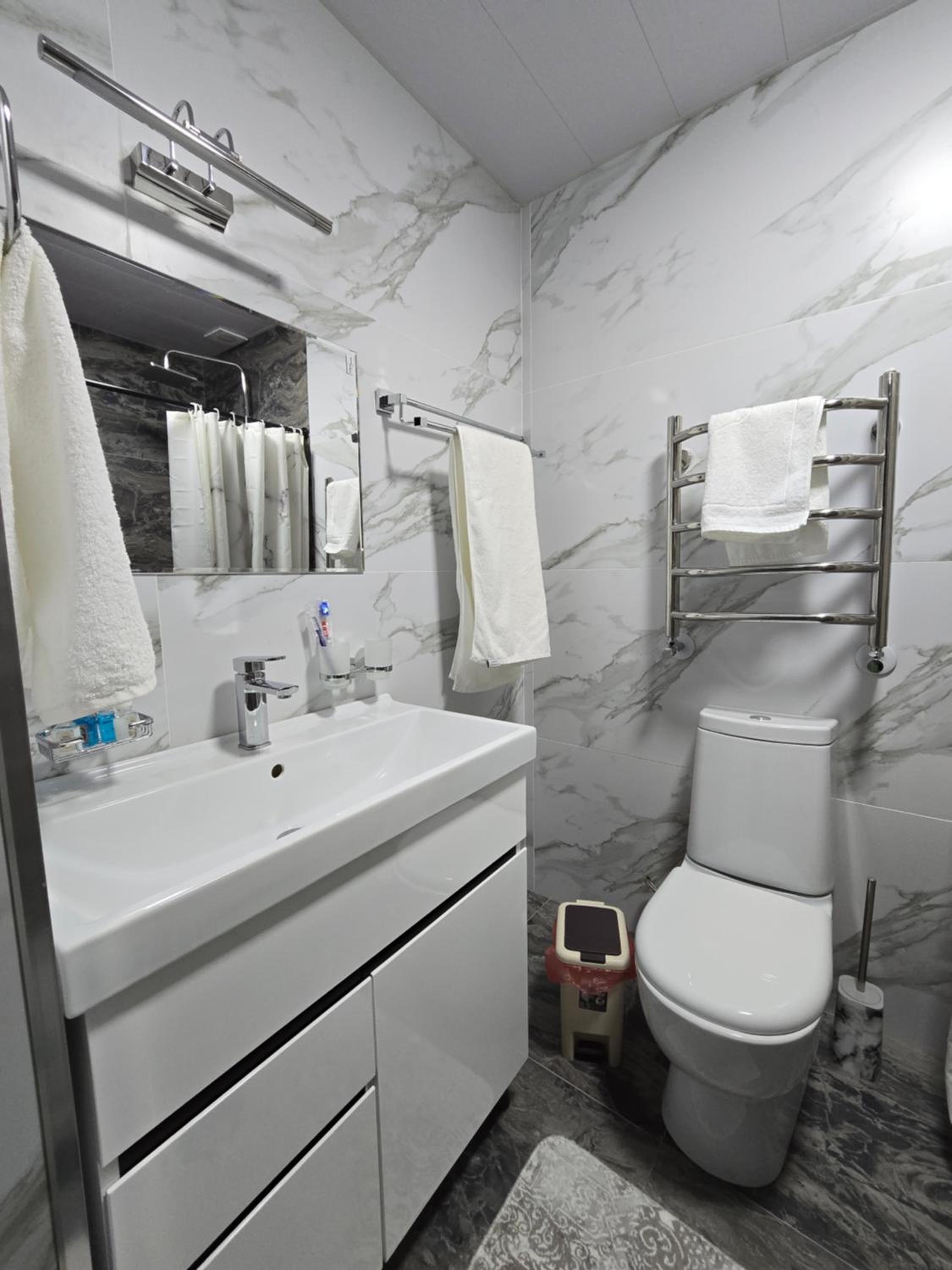 Rano's fayzli Family Guest House