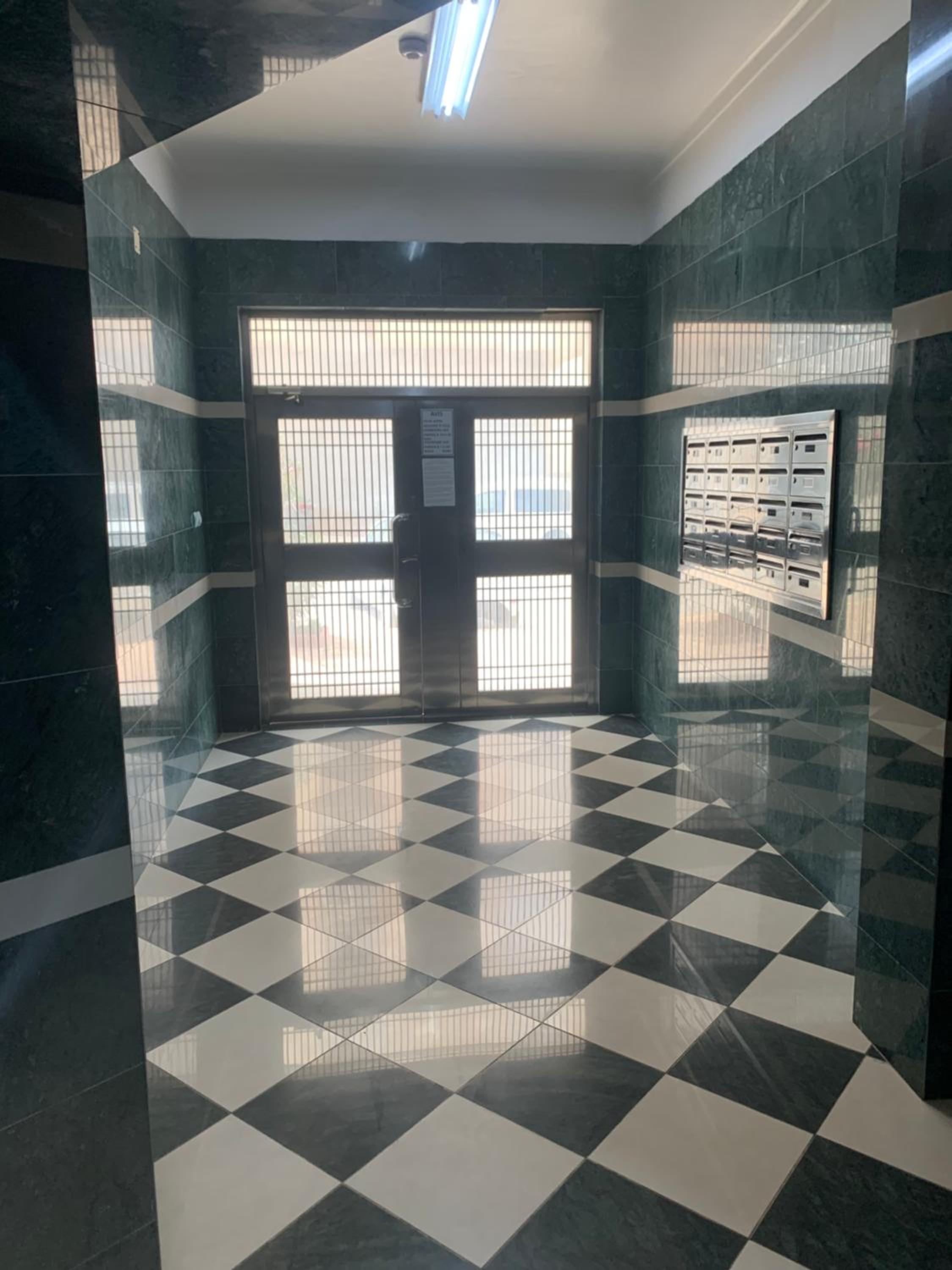 Splendide appartement style new-yorkais de 180 m2 à mobilart vue mer pour famille uniquement