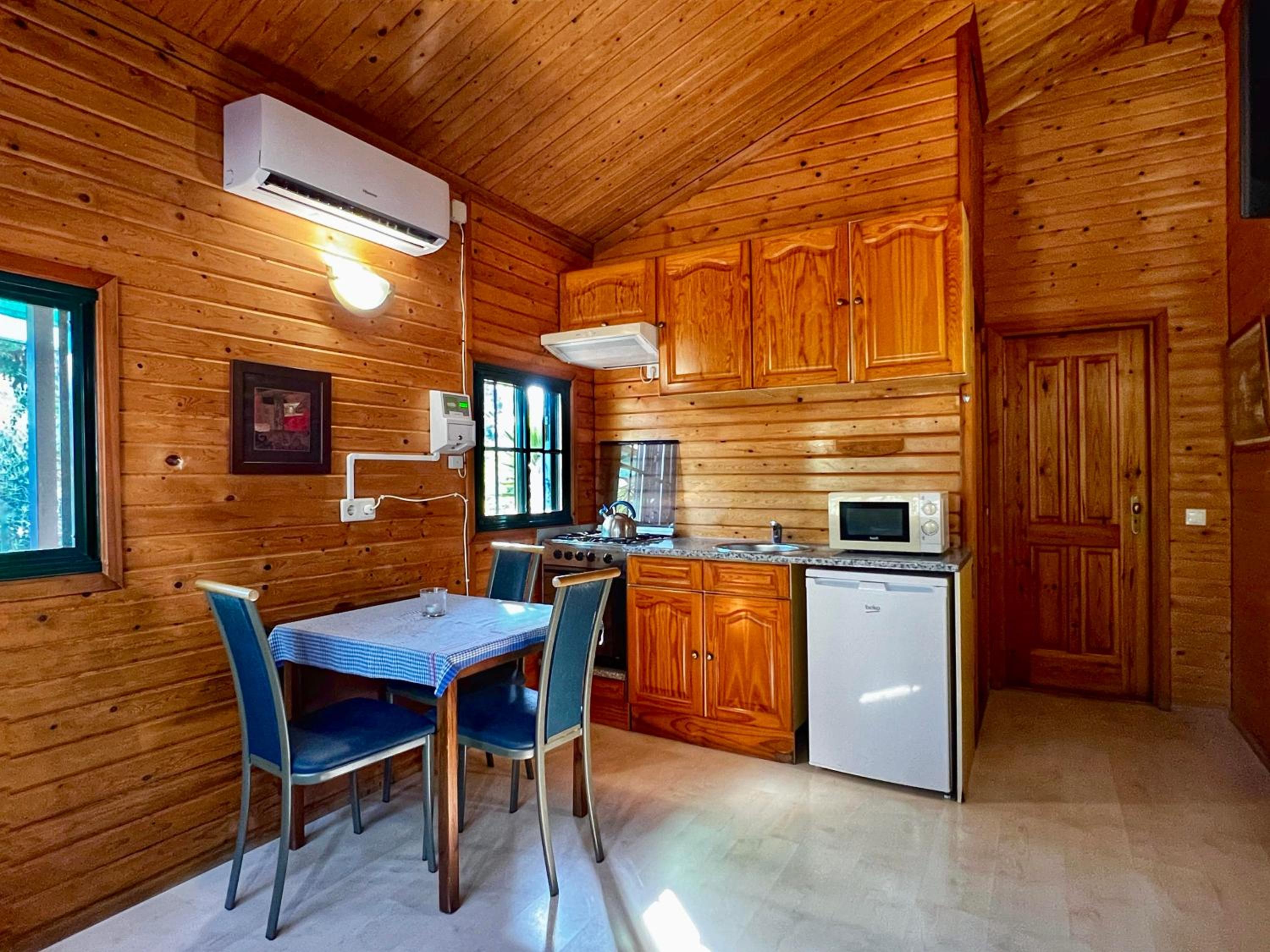 Redondo Lodges