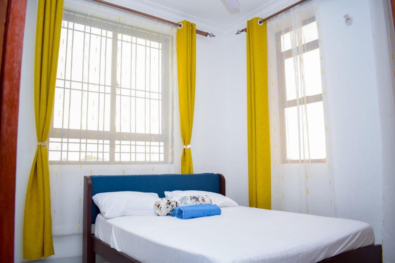 Casey's Apartments Bamburi-2 view 5