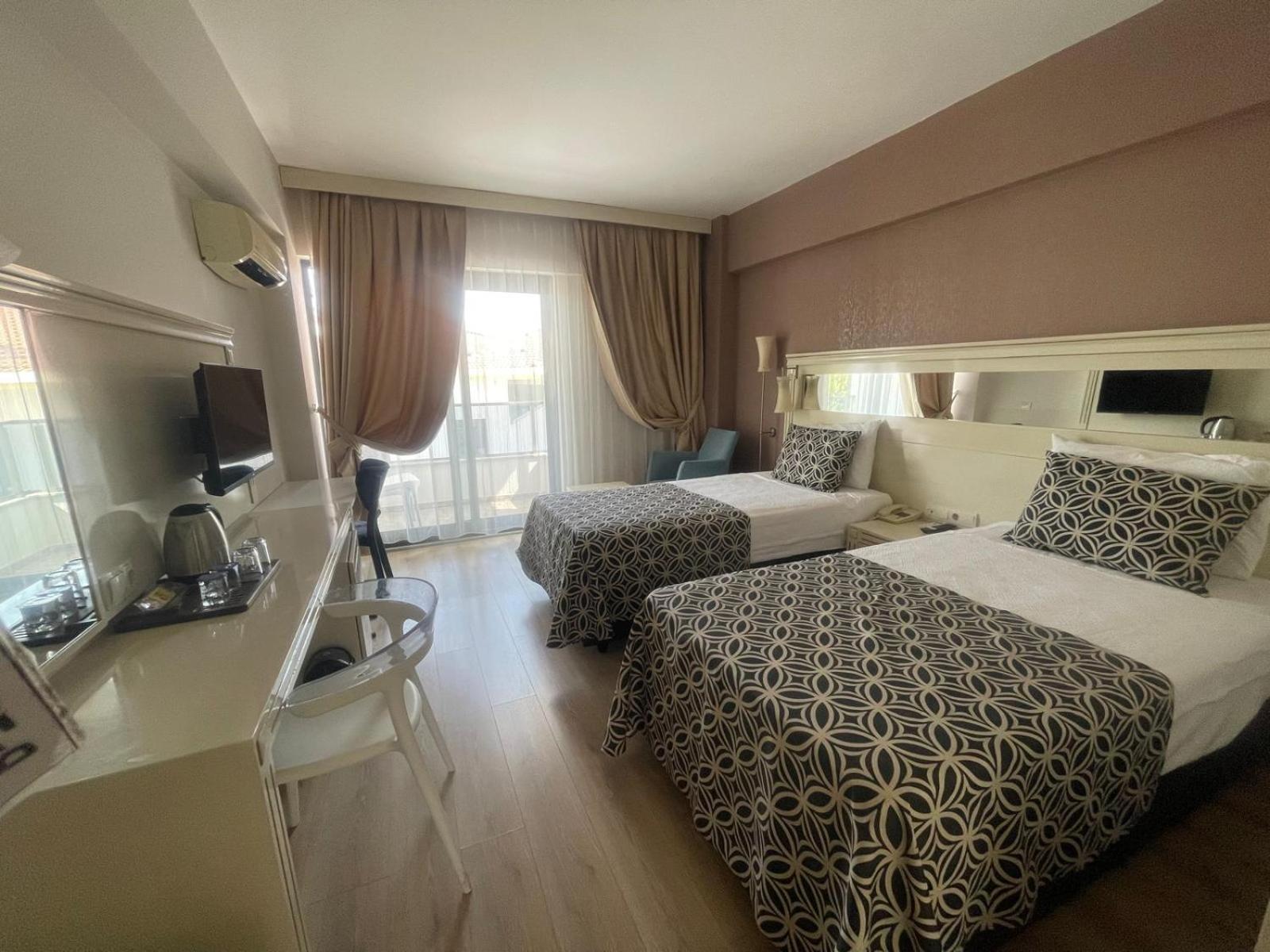 Tripolis Hotel 5
