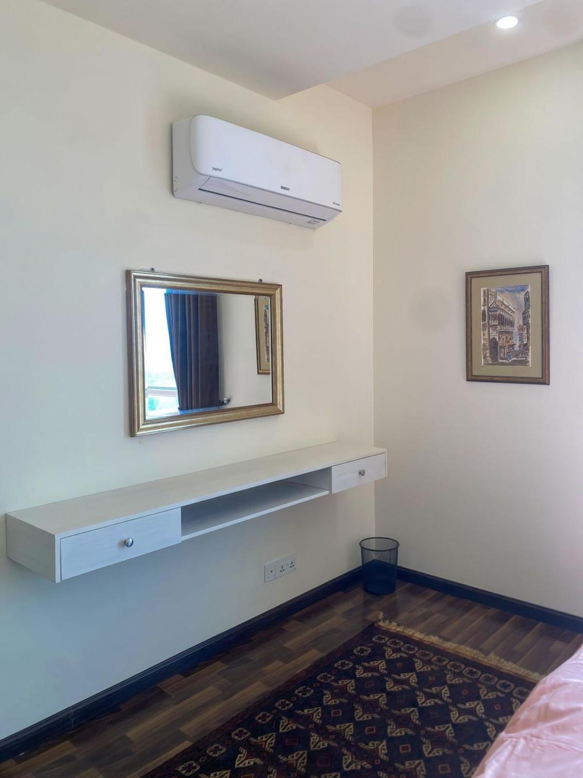 01 BHK CONDO IN FRONT OF CENTORUs view 4