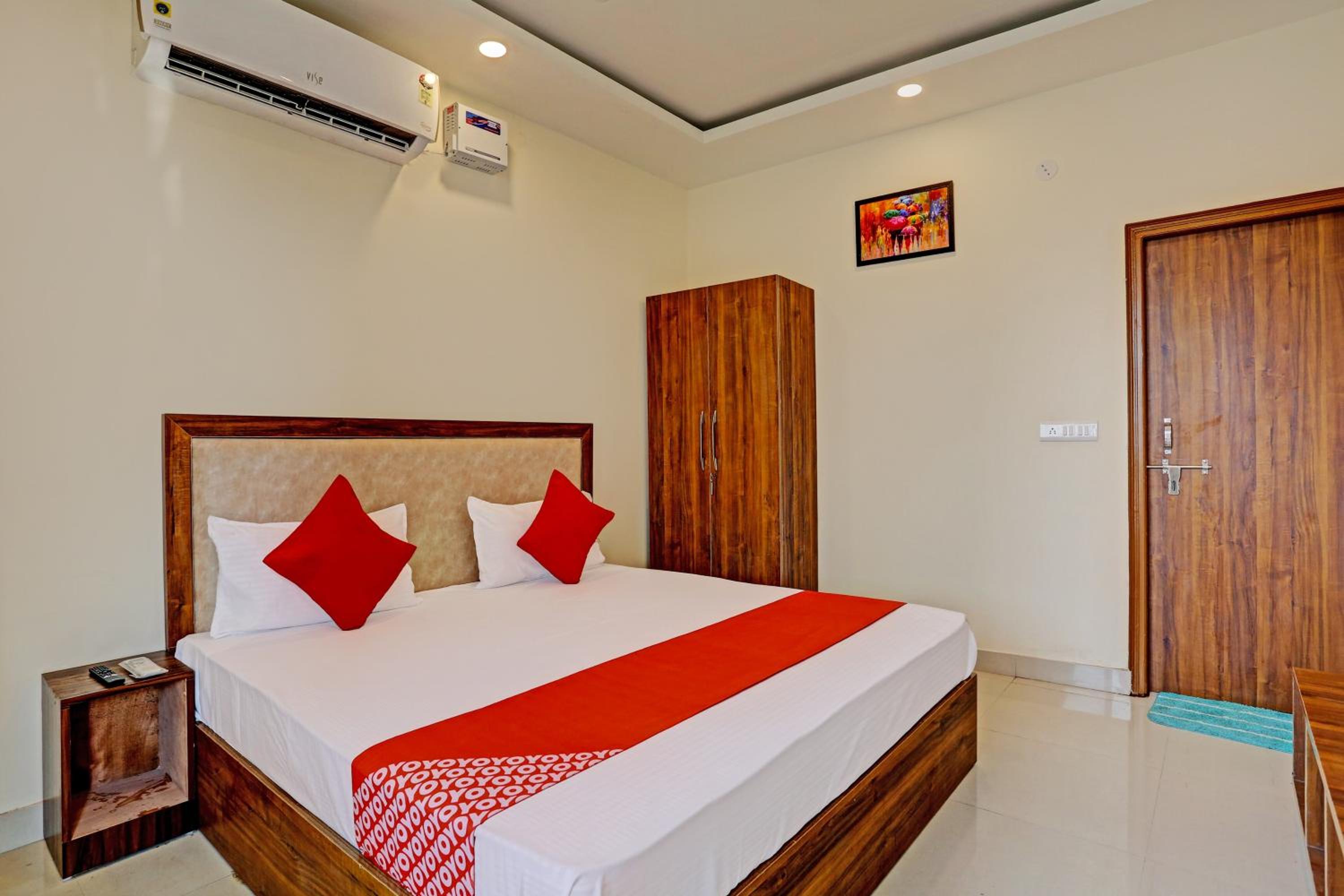 Hotel O Royal Residency view 5