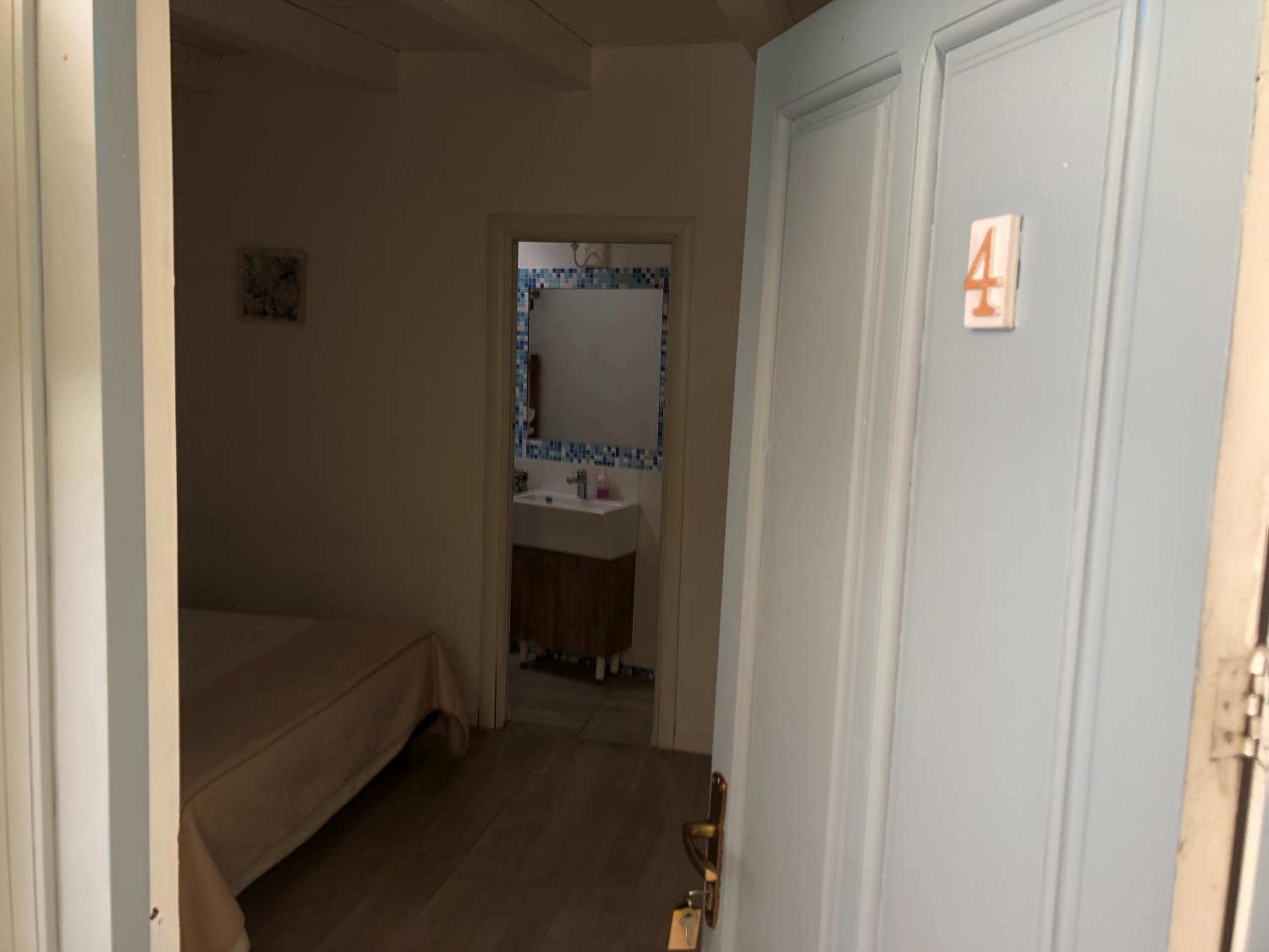 B&B Xenia