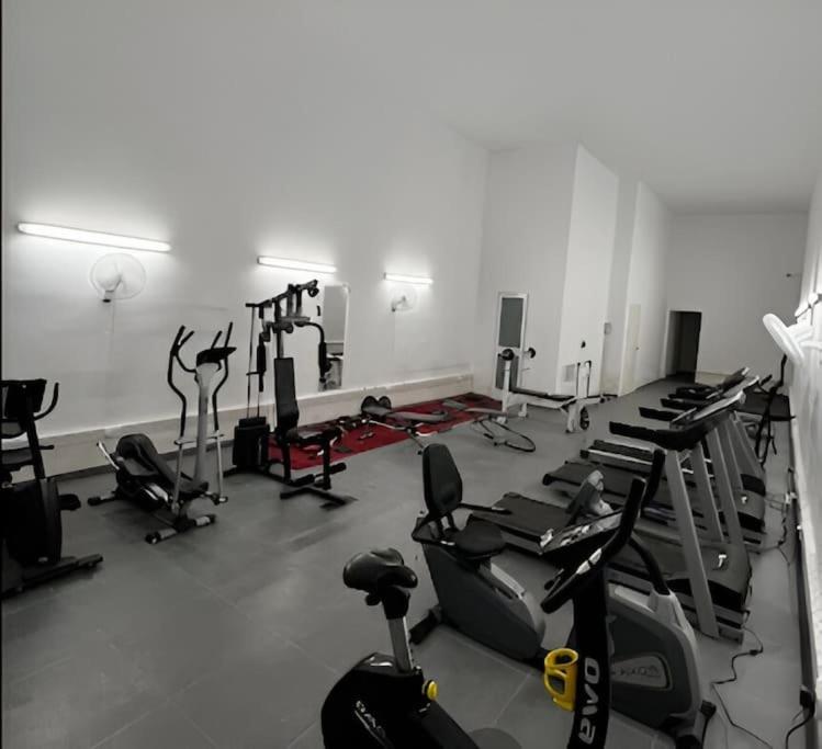 Eureka Mansions elegant & spacious apartment photo 4