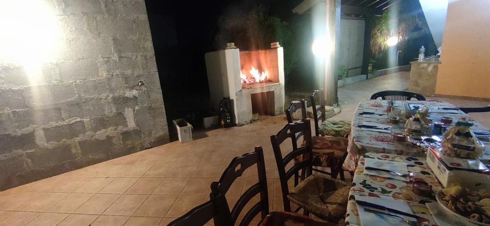 Cascina Vittorio, Relax in campagna con barbecue vicino Gallipoli