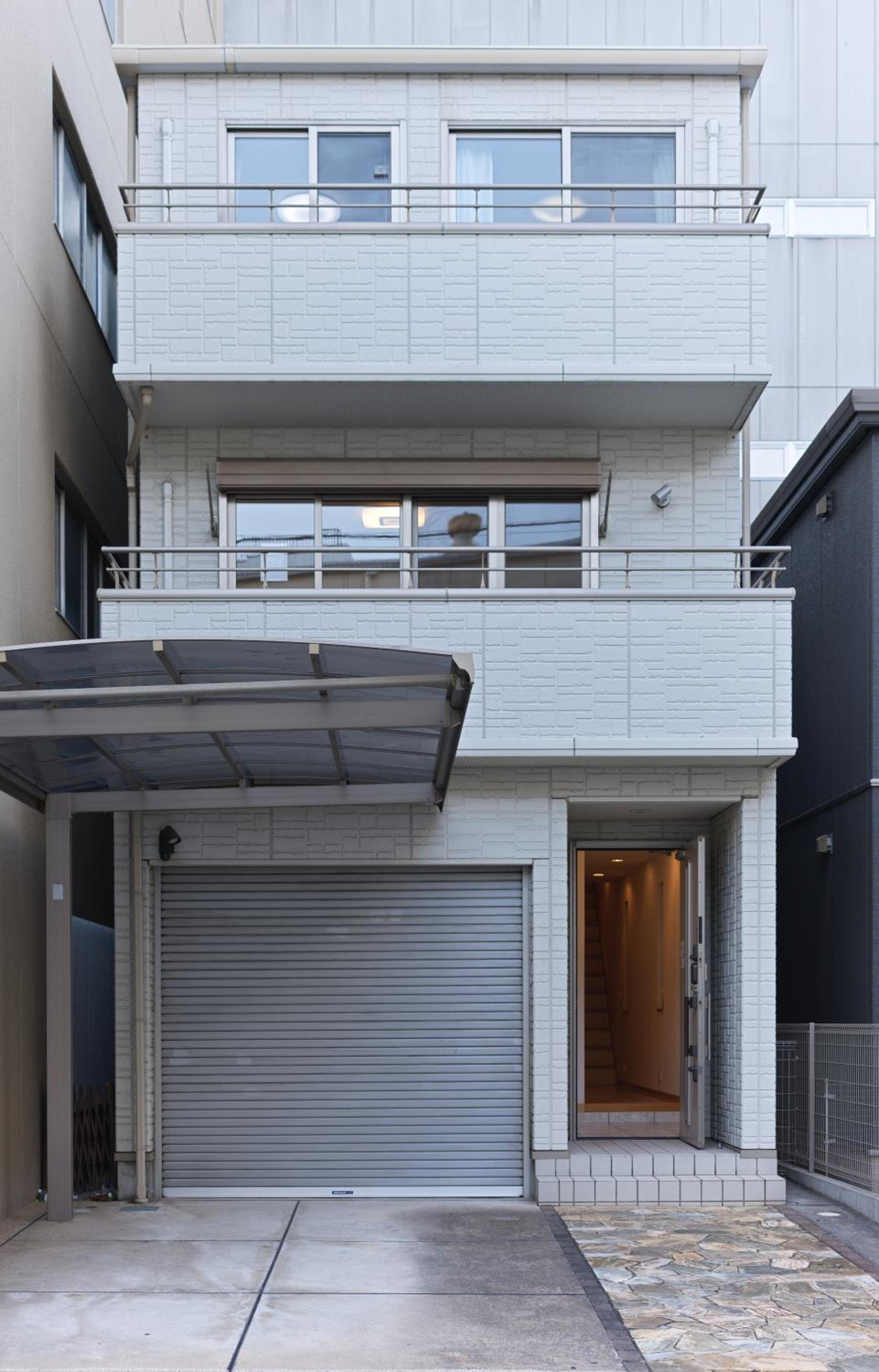 Comfy House Namba