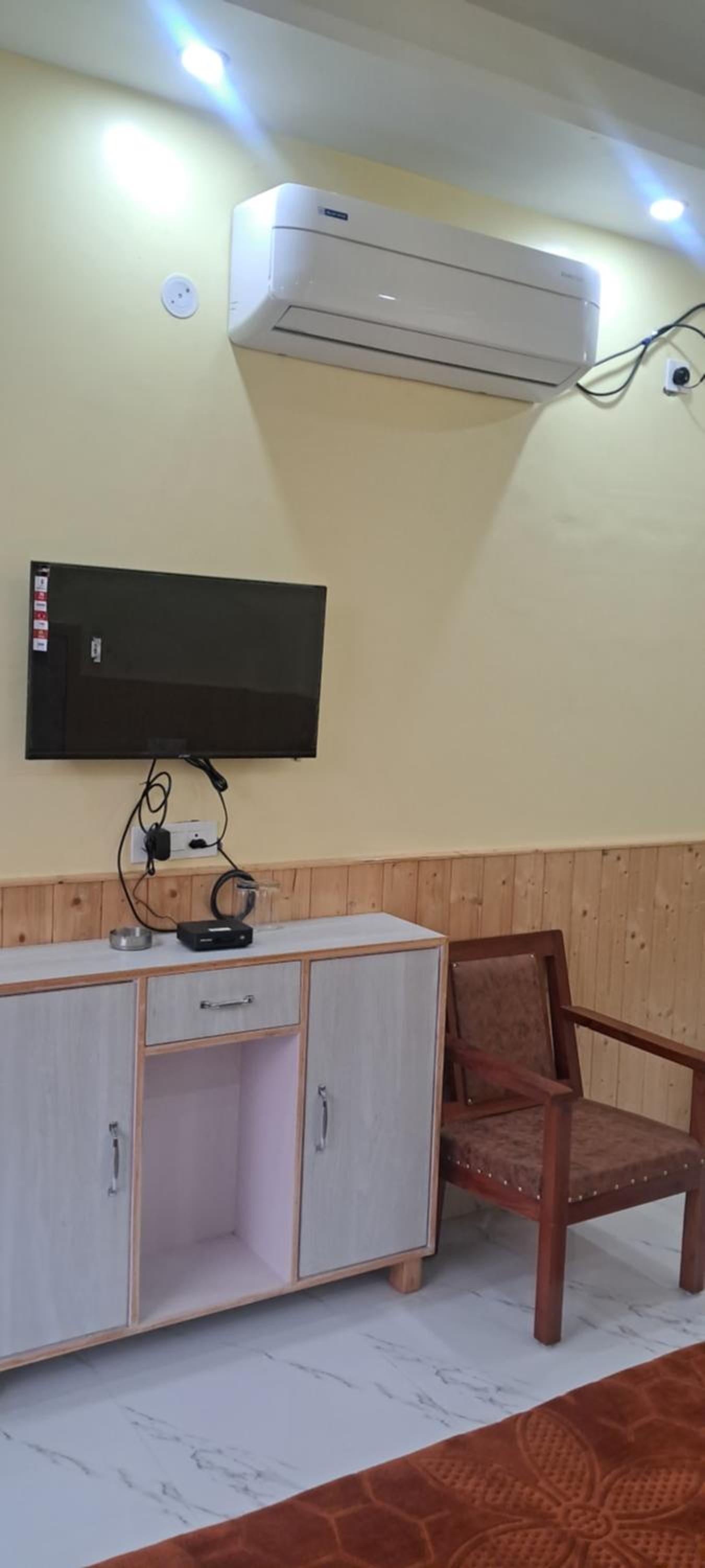 Photo 8