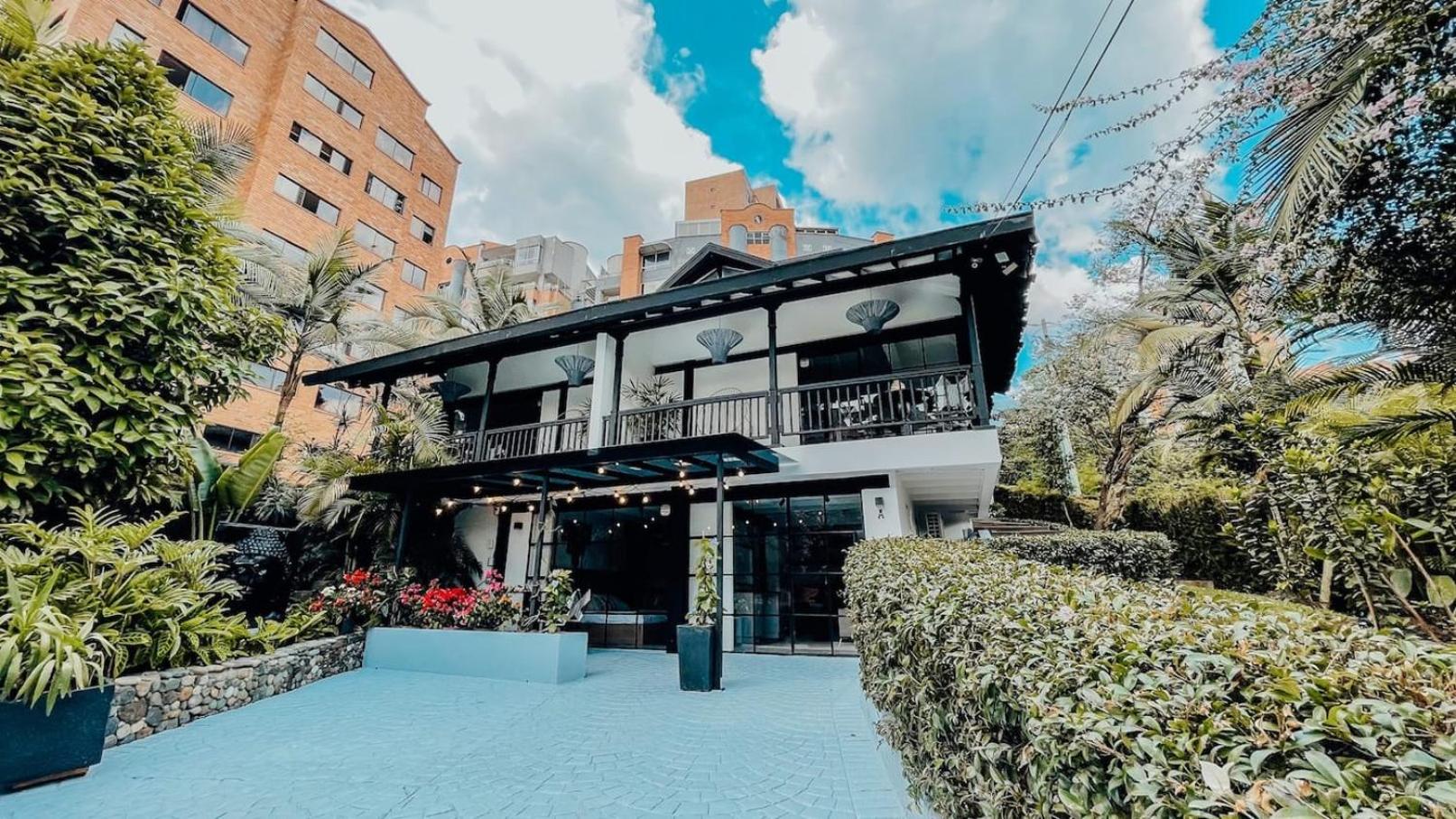 Japandi Buda Loft Close To Parque Lleras