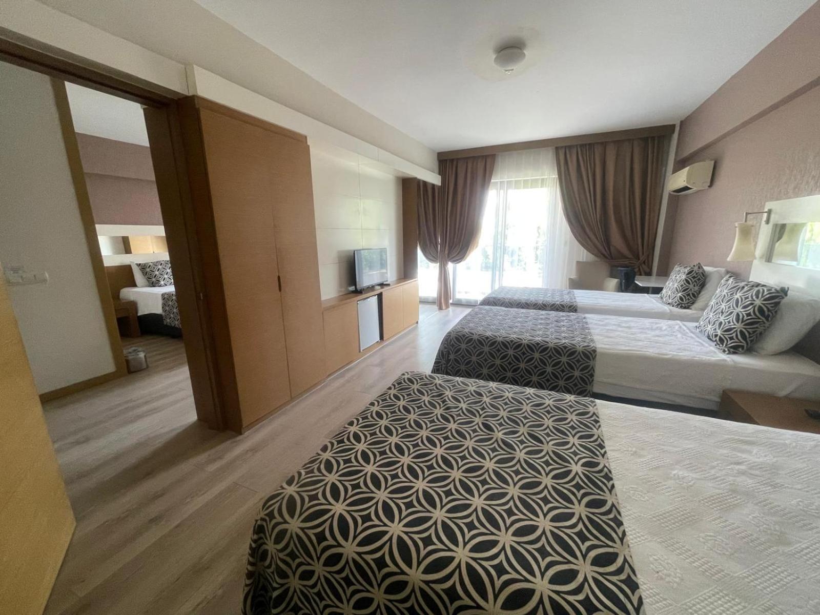 Tripolis Hotel 48