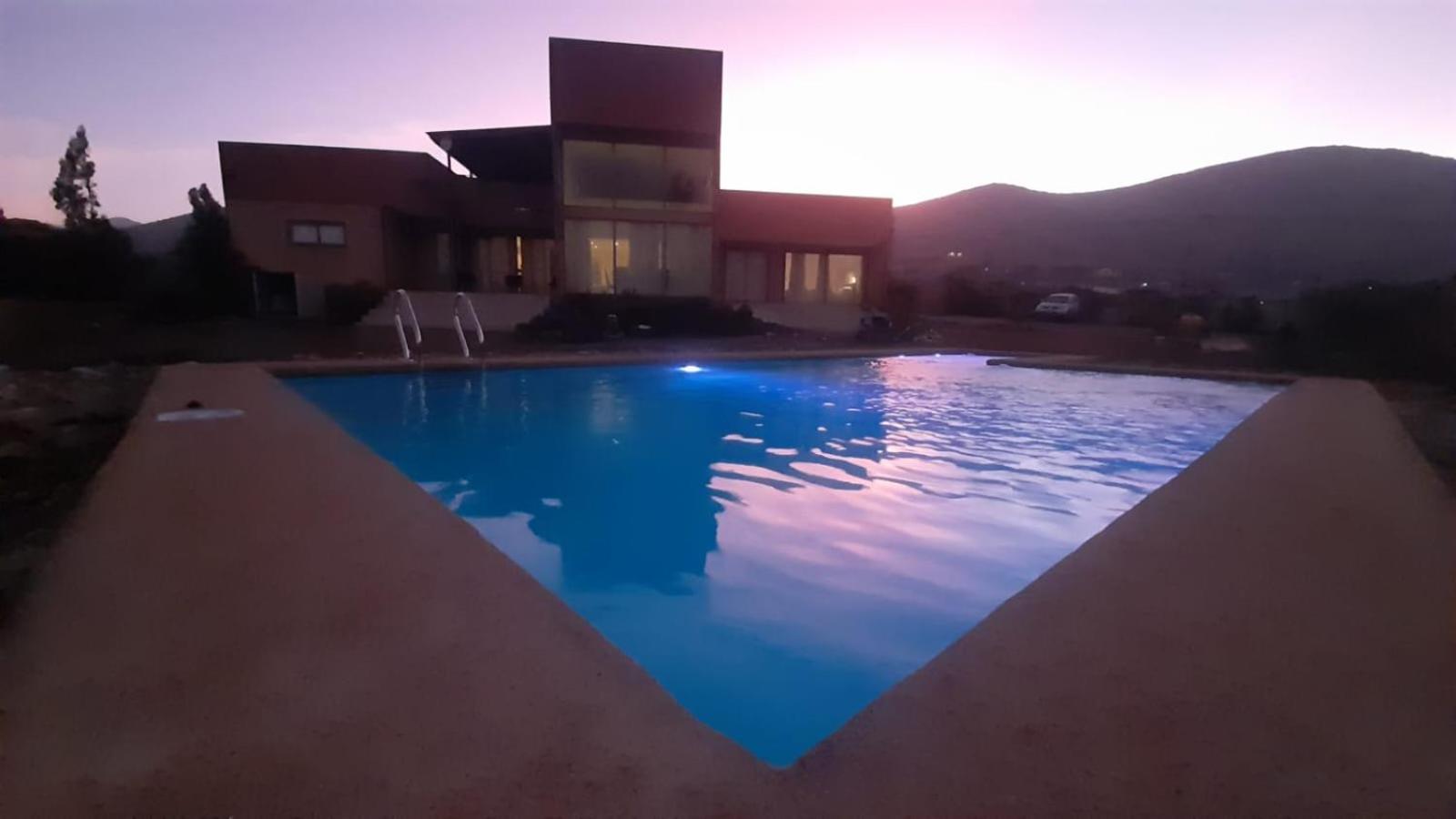 CASA EN EL VALLE DEL ELQUI CERCA AL AEROPUERTO