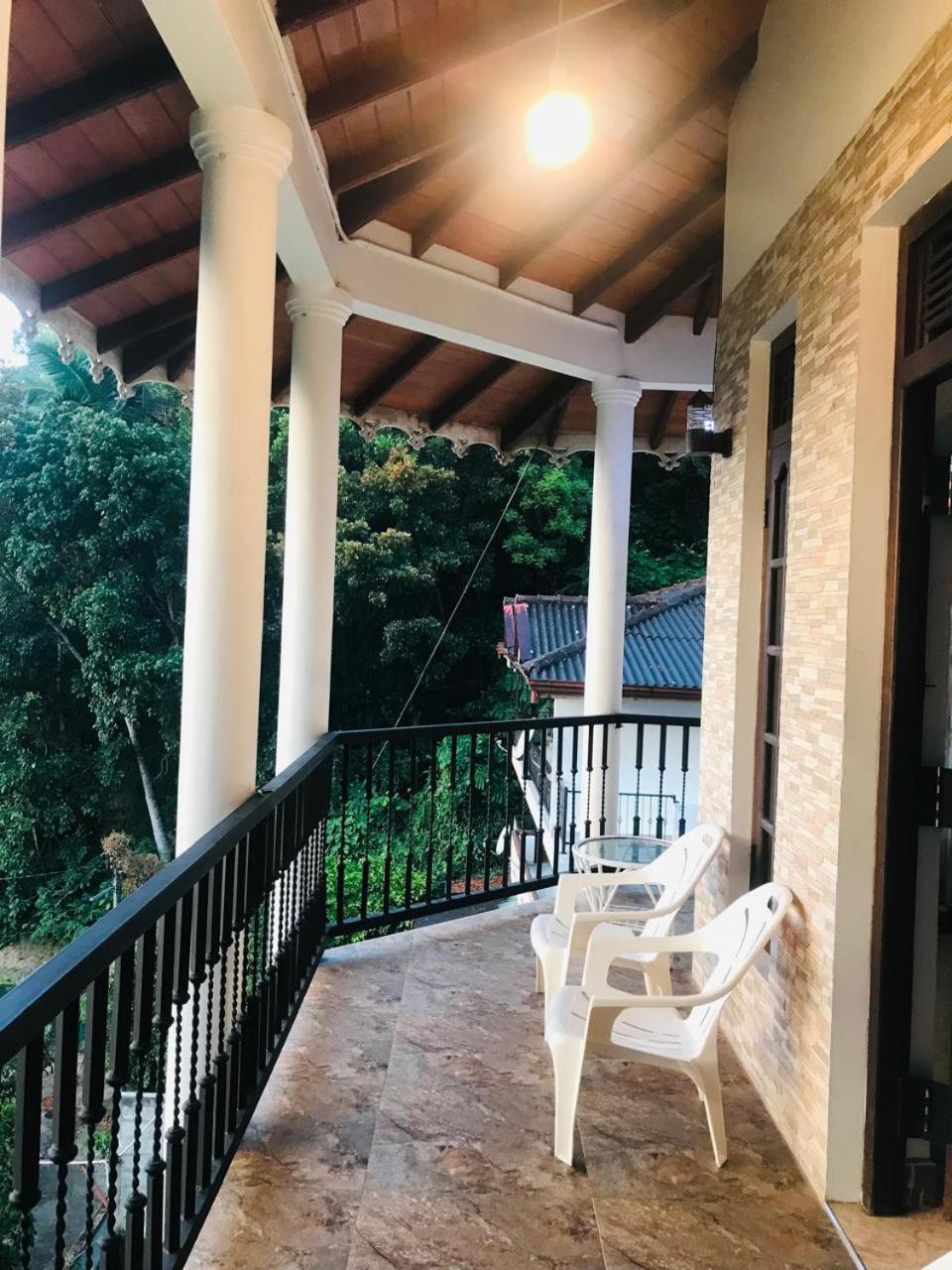 Laaya Kandy view 3
