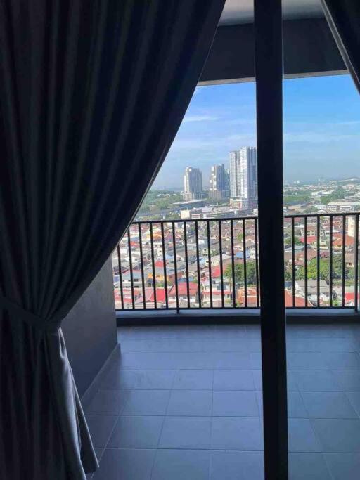 Netizen near MRT Couple Balcony Suite #31 photo 4