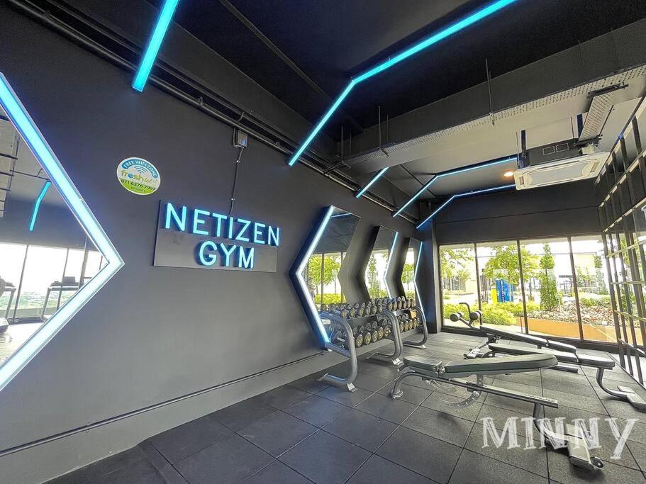 Netizen near MRT Couple Balcony Suite #31 photo 5