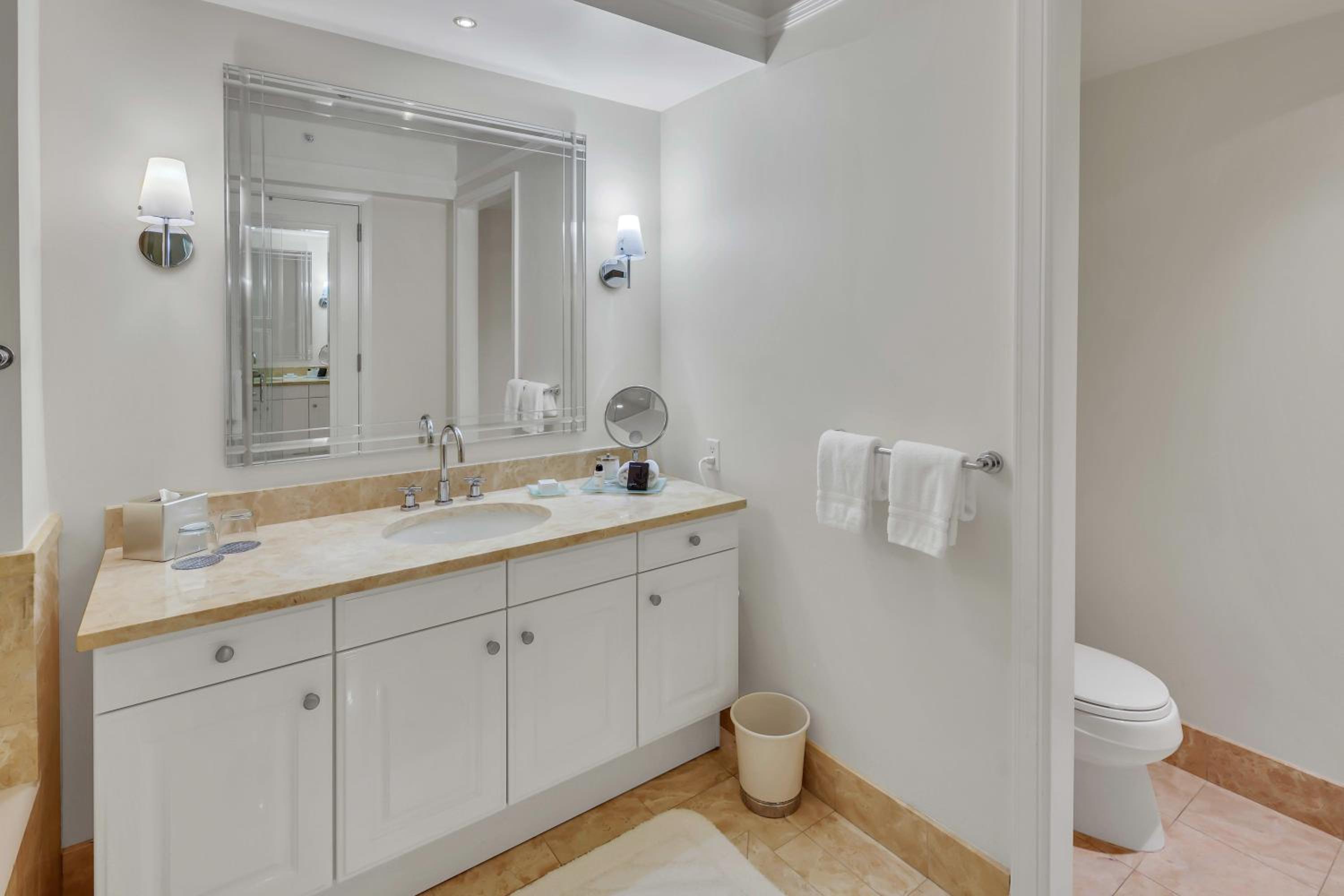Amazing private studio in Four Seasons Residences Brickell!