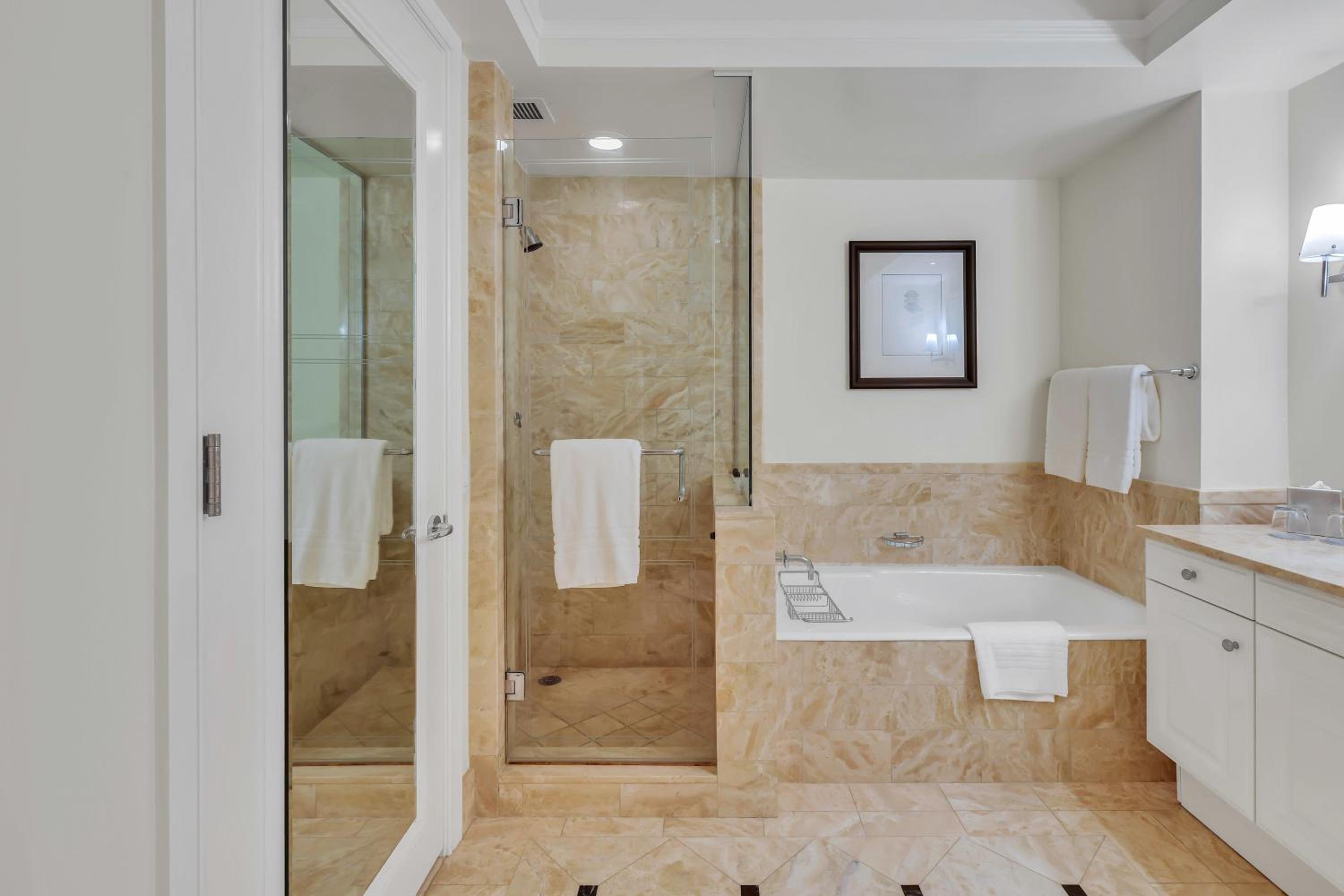 Amazing private studio in Four Seasons Residences Brickell!