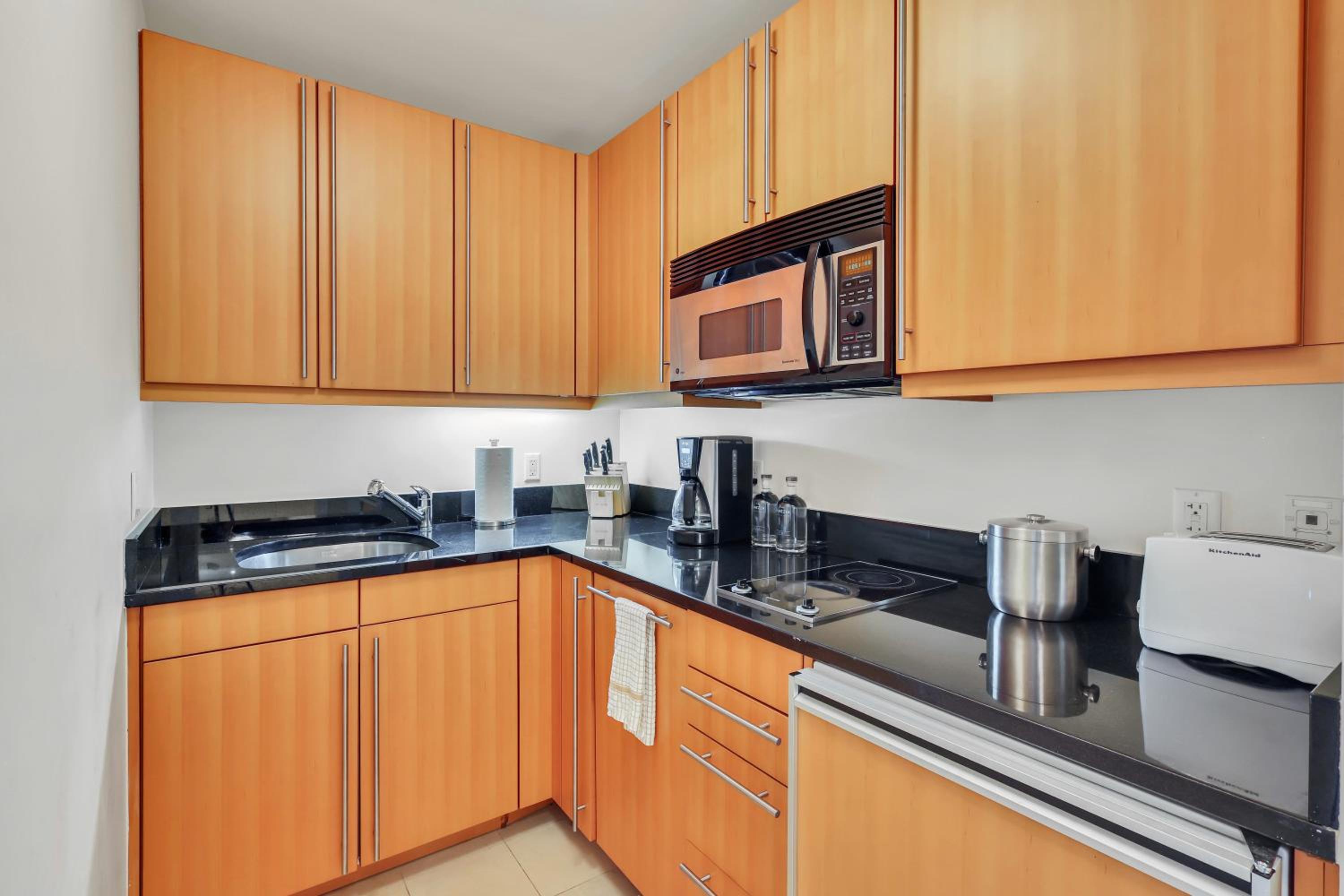 Amazing private studio in Four Seasons Residences Brickell!