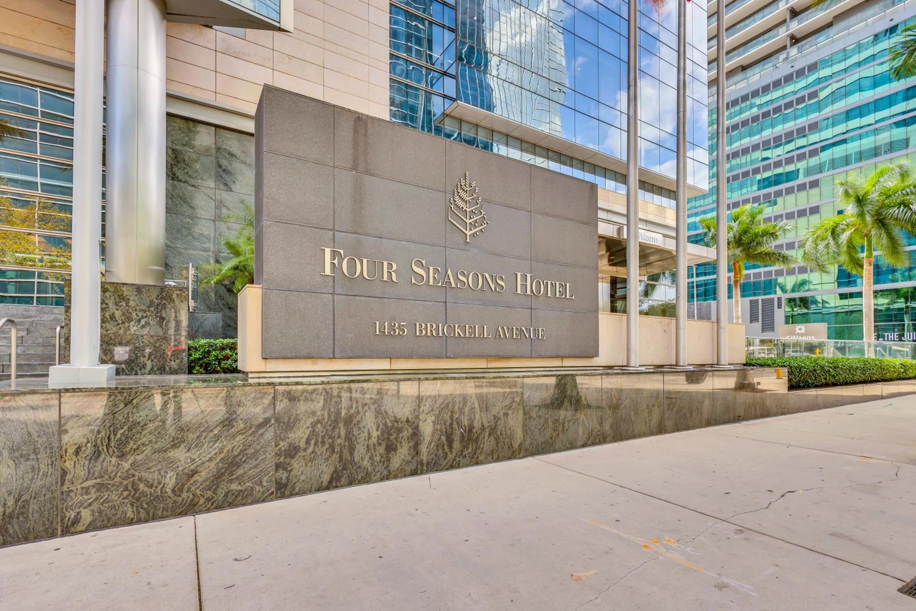 Amazing private studio in Four Seasons Residences Brickell!