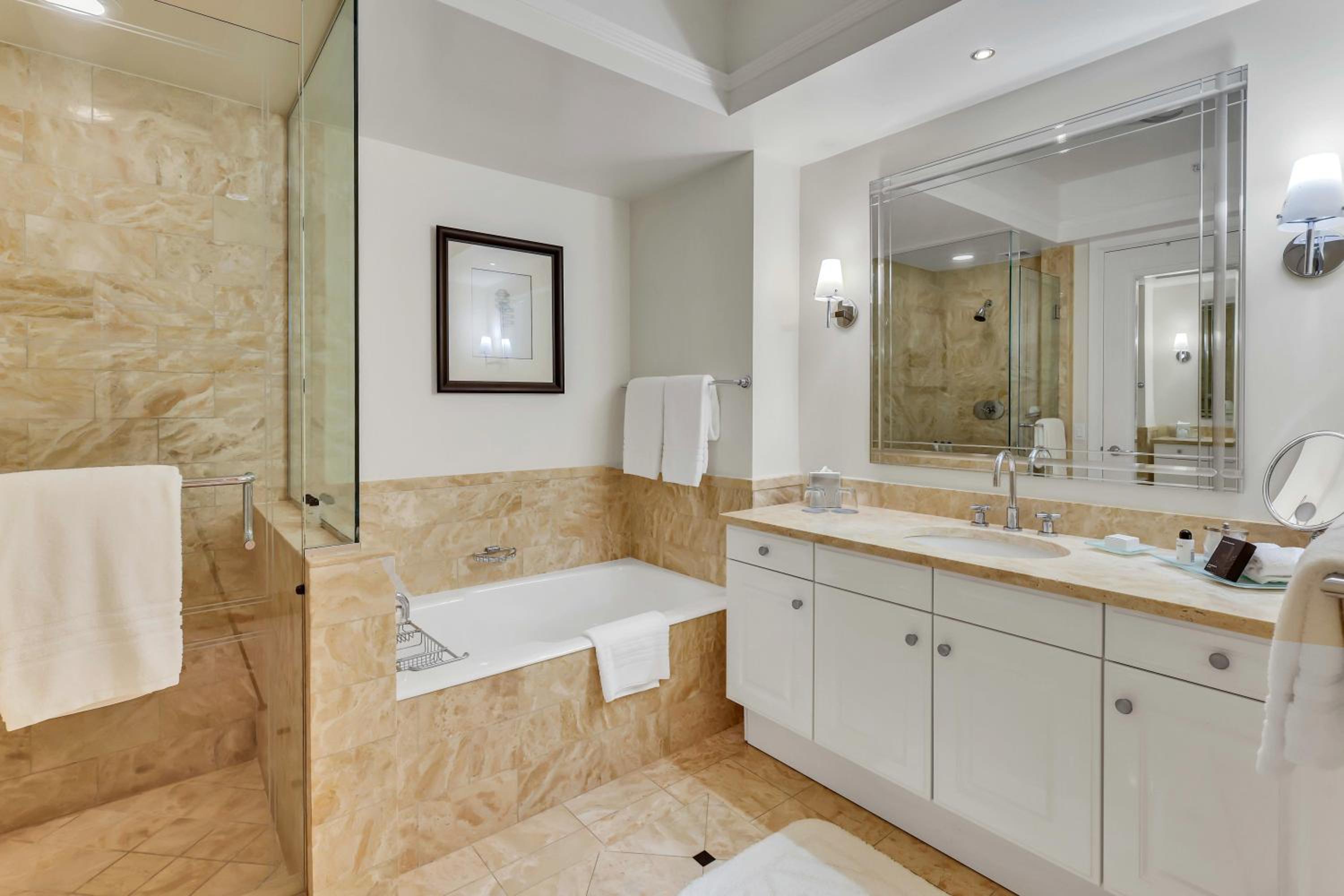 Amazing private studio in Four Seasons Residences Brickell!