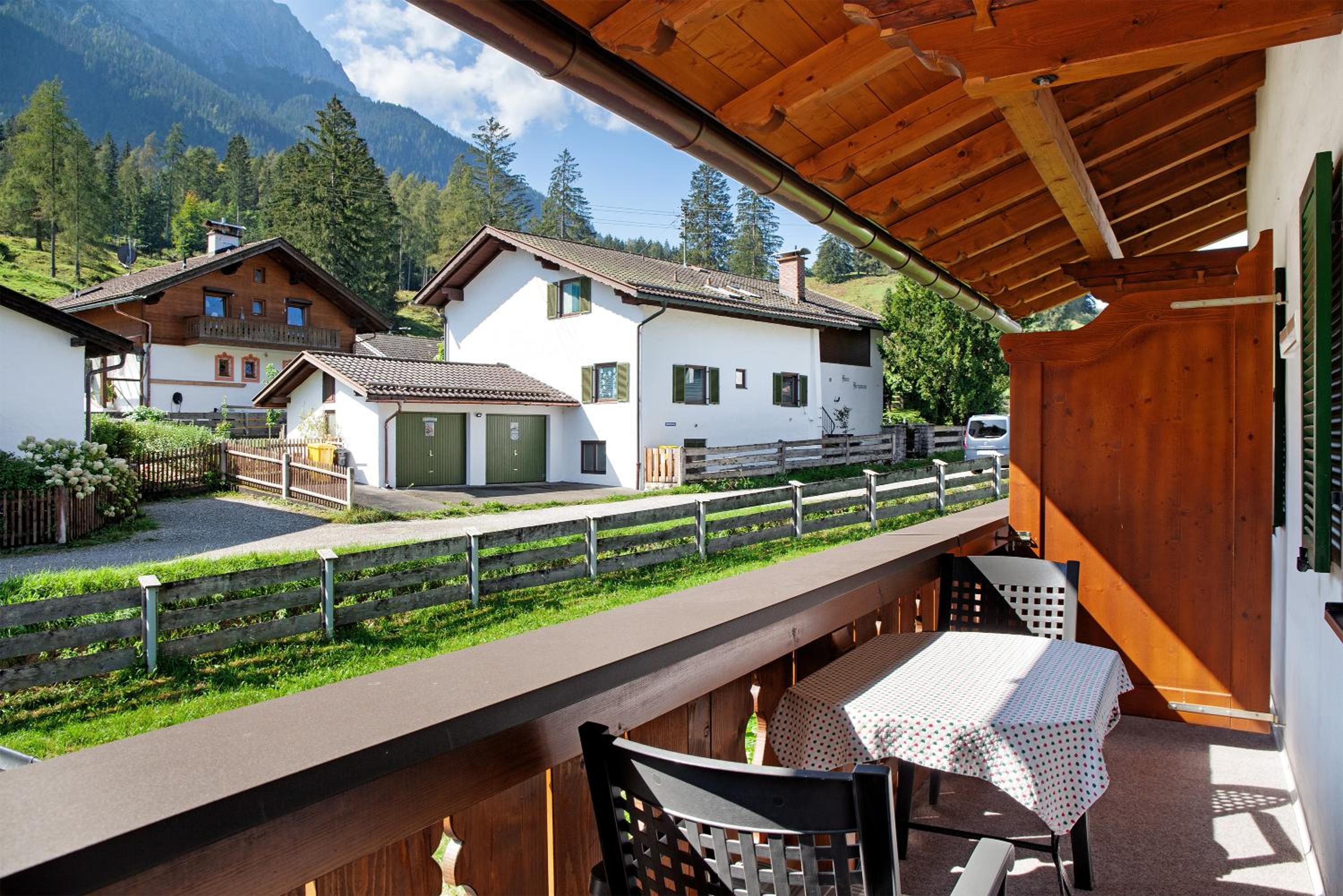 Ferienwohnung Waxensteinblick