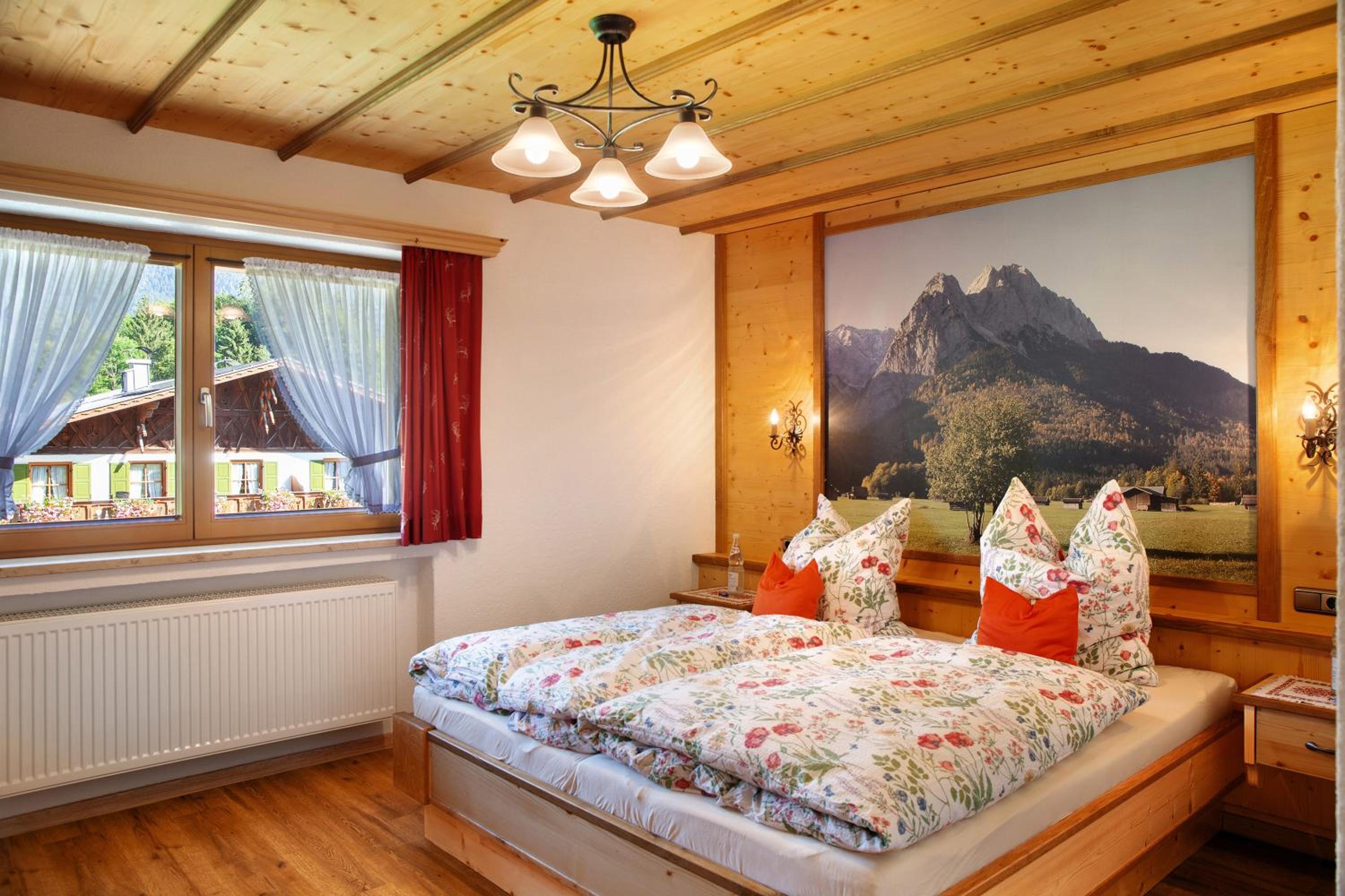 Ferienwohnung Waxensteinblick