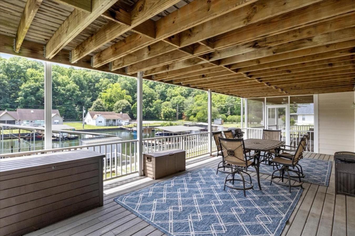 Lakefront Paradise -Private Dock, Calm Cove