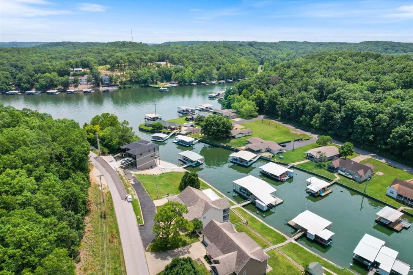 Lakefront Paradise -Private Dock, Calm Cove