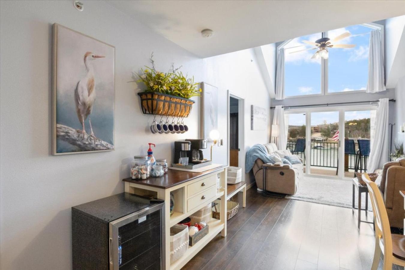 Glen Haven - Top Floor, Heated Pool, Playground view 3