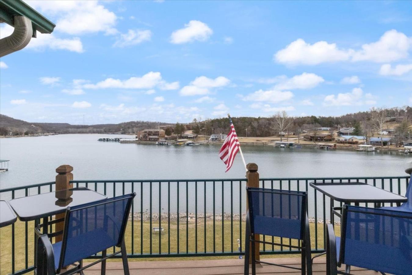 Glen Haven - Top Floor, Heated Pool, Playground view 5