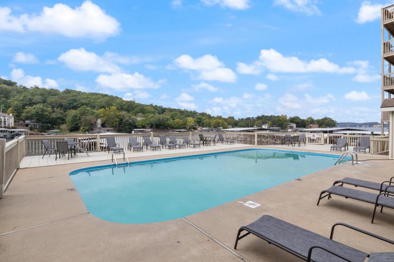 Waters Edge - three pools, playground view 4