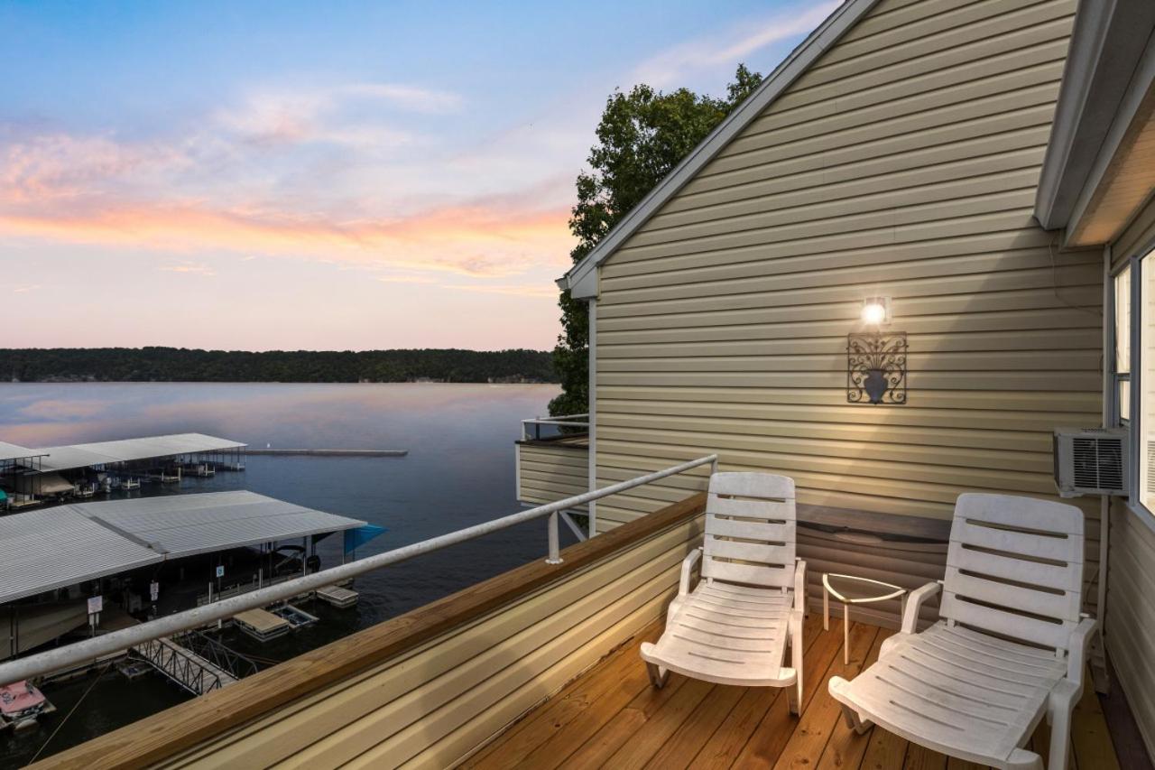 Panoramic Point, Waterfront Condo with Pool, Tennis