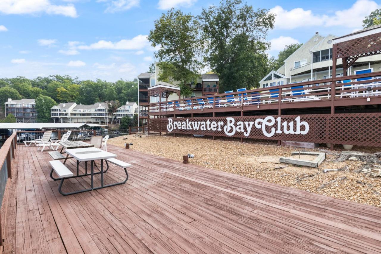 Panoramic Point, Waterfront Condo with Pool, Tennis