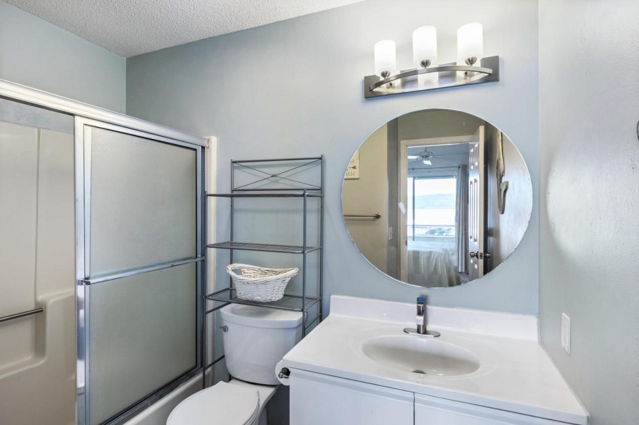 Panoramic Point, Waterfront Condo with Pool, Tennis