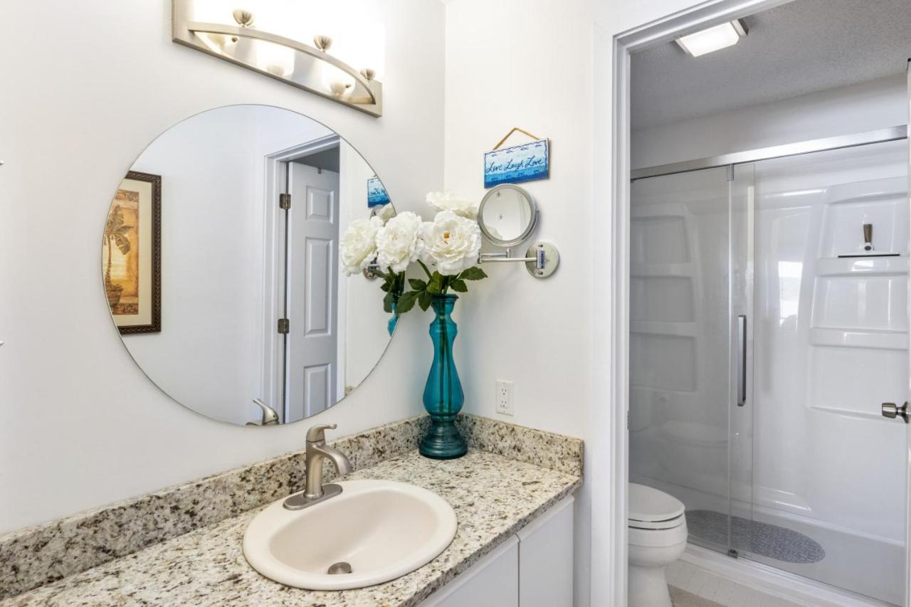 Panoramic Point, Waterfront Condo with Pool, Tennis