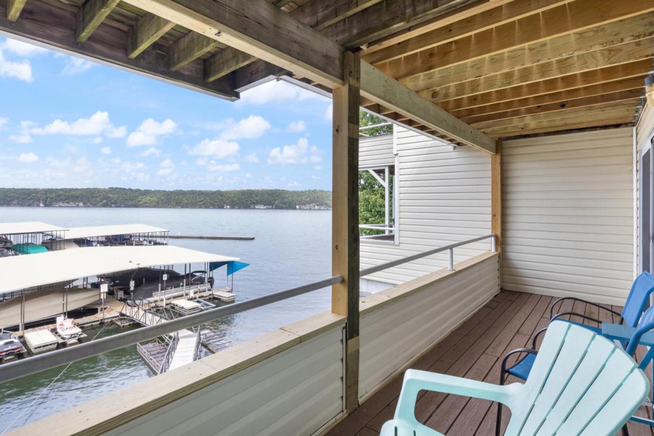 Panoramic Point, Waterfront Condo with Pool, Tennis