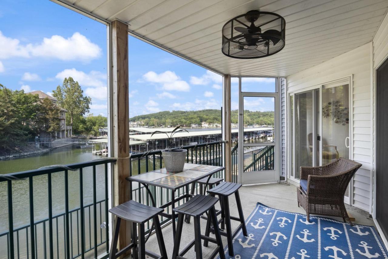 Cedar Heights Delight-Waterfront, Pools, Wet Bar view 5