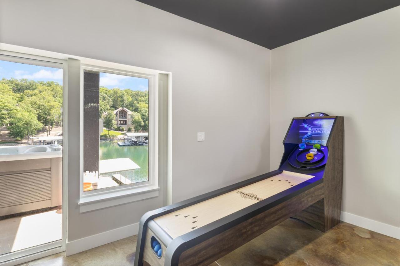 The Cove -Game Room, Hot Tub, Fire Pit view 3