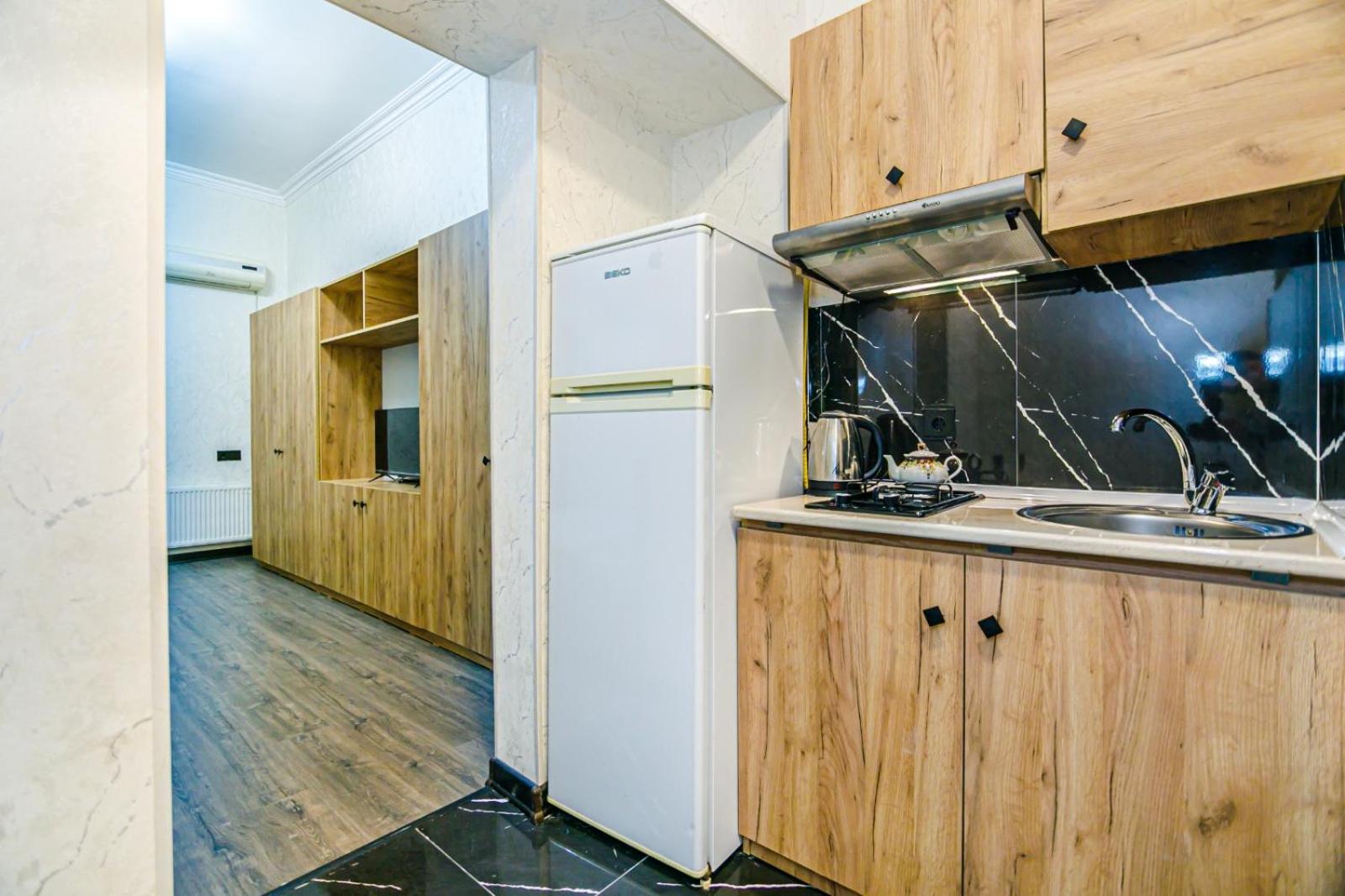 Starbucks Apartment 1 Room