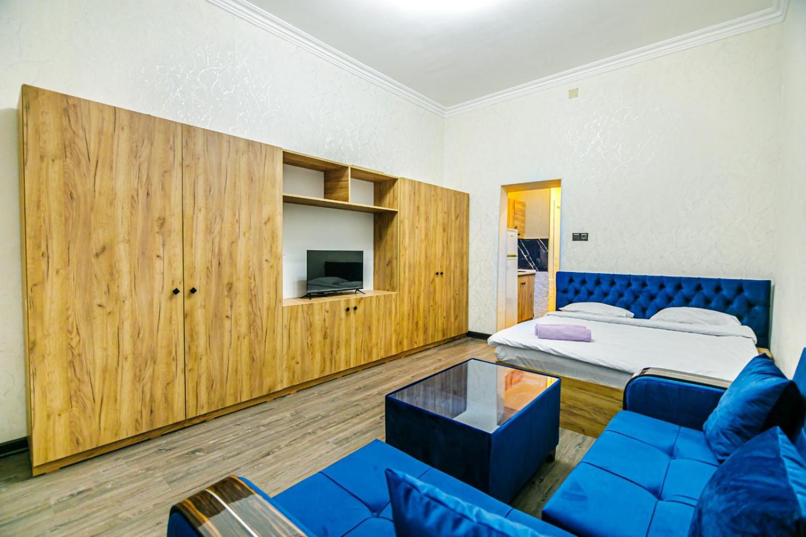 Starbucks Apartment 1 Room