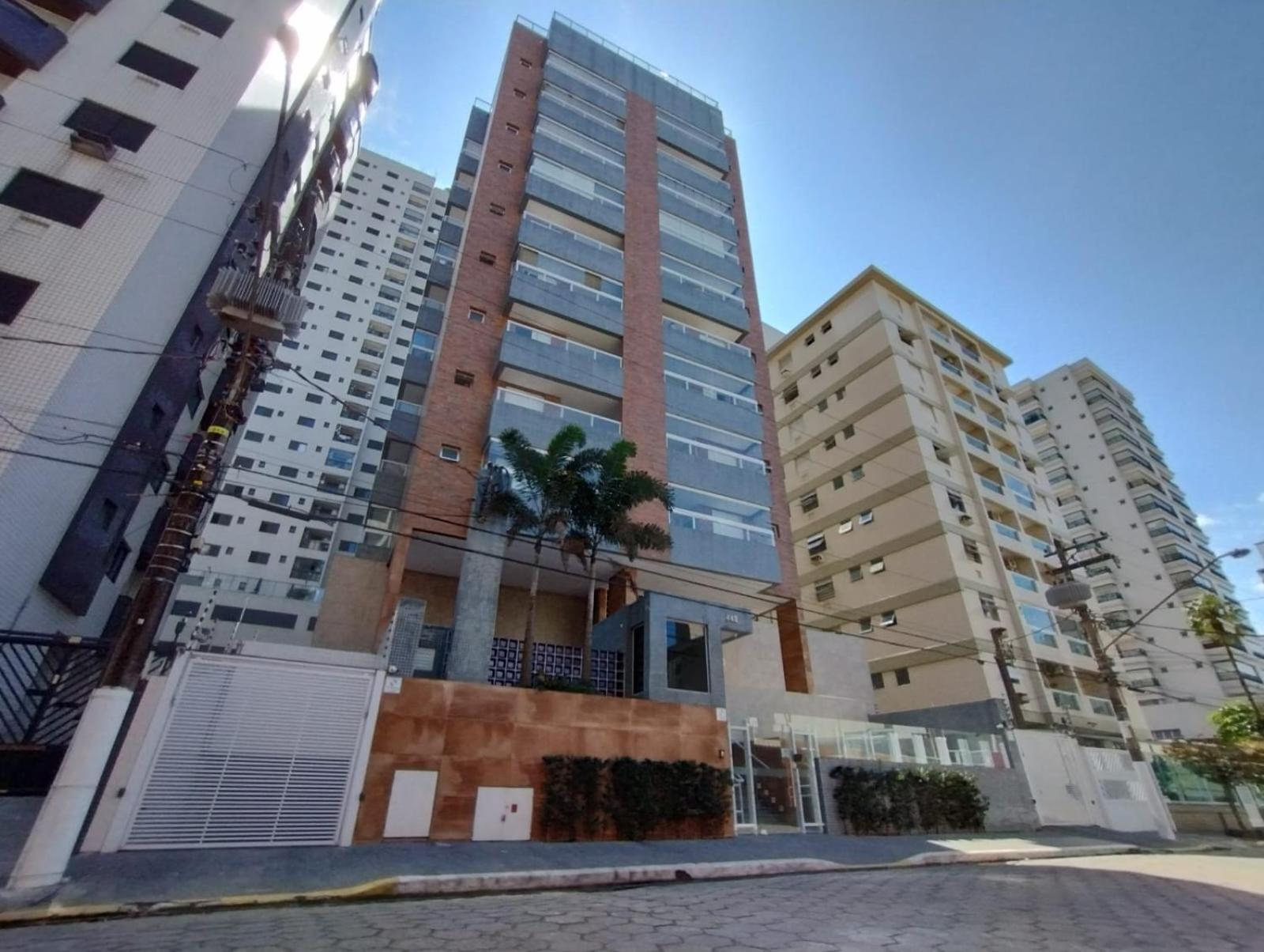 Apartamento na Praia da Guilhermina com Ar Condicionado, Estacionamento Gratuito e WiFi