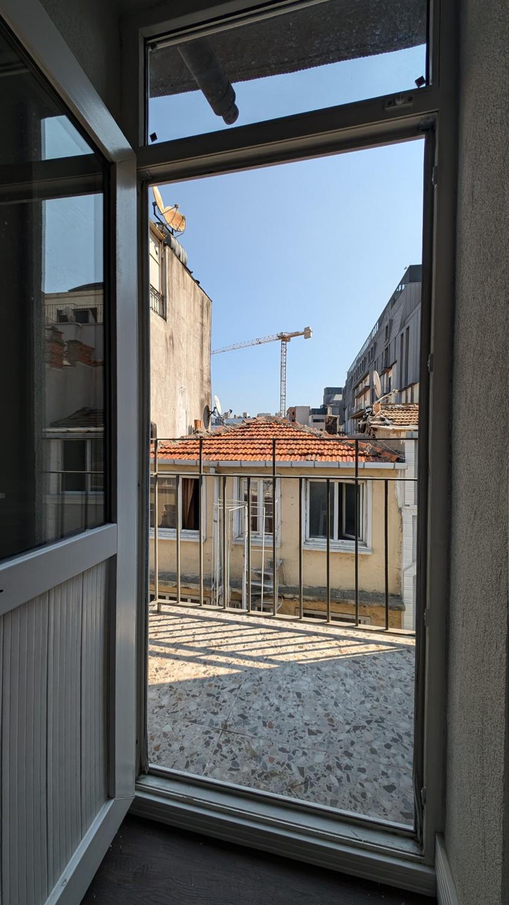 HAUS Pera