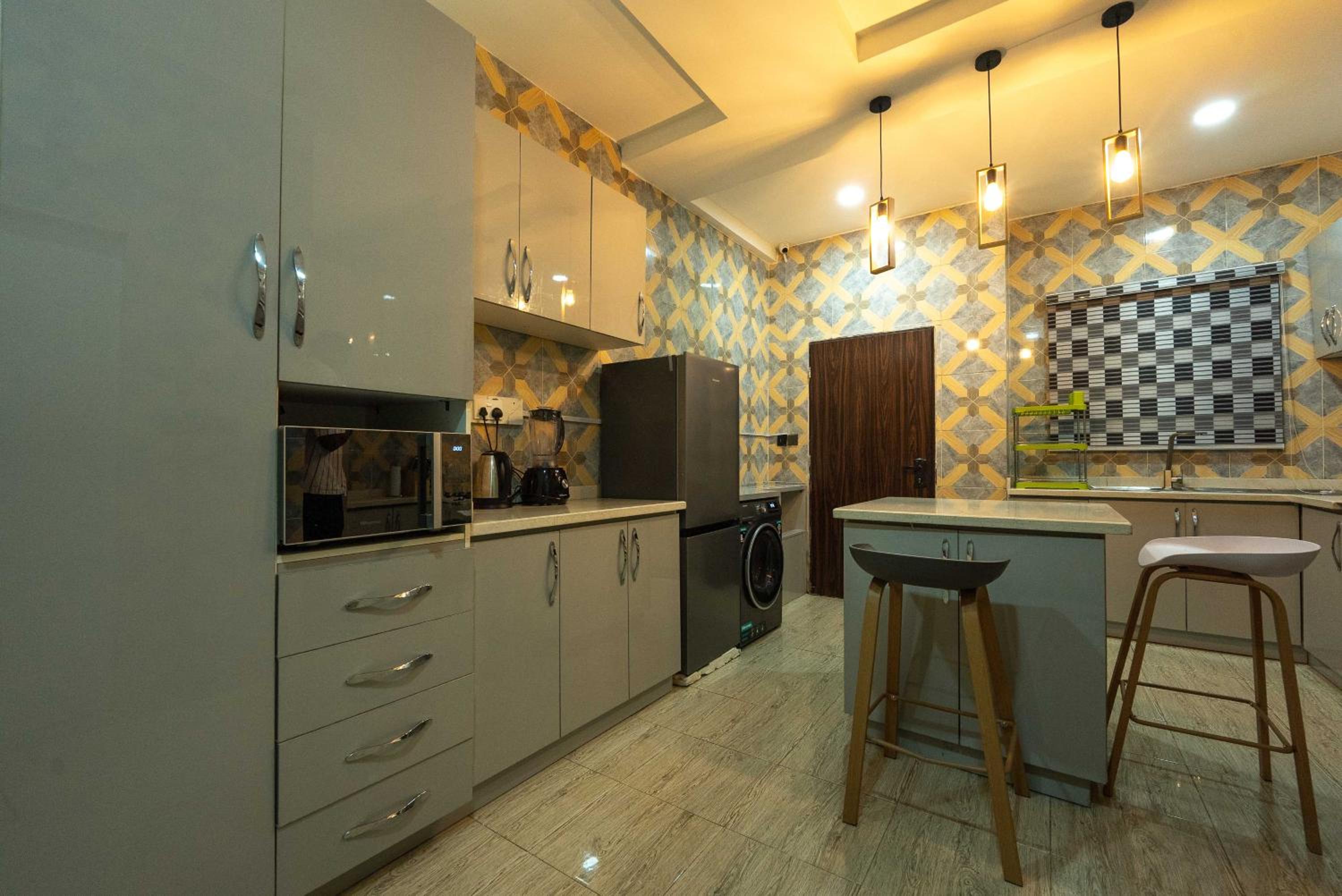 Cozy Leisure 2Bed apartment abuja view 2