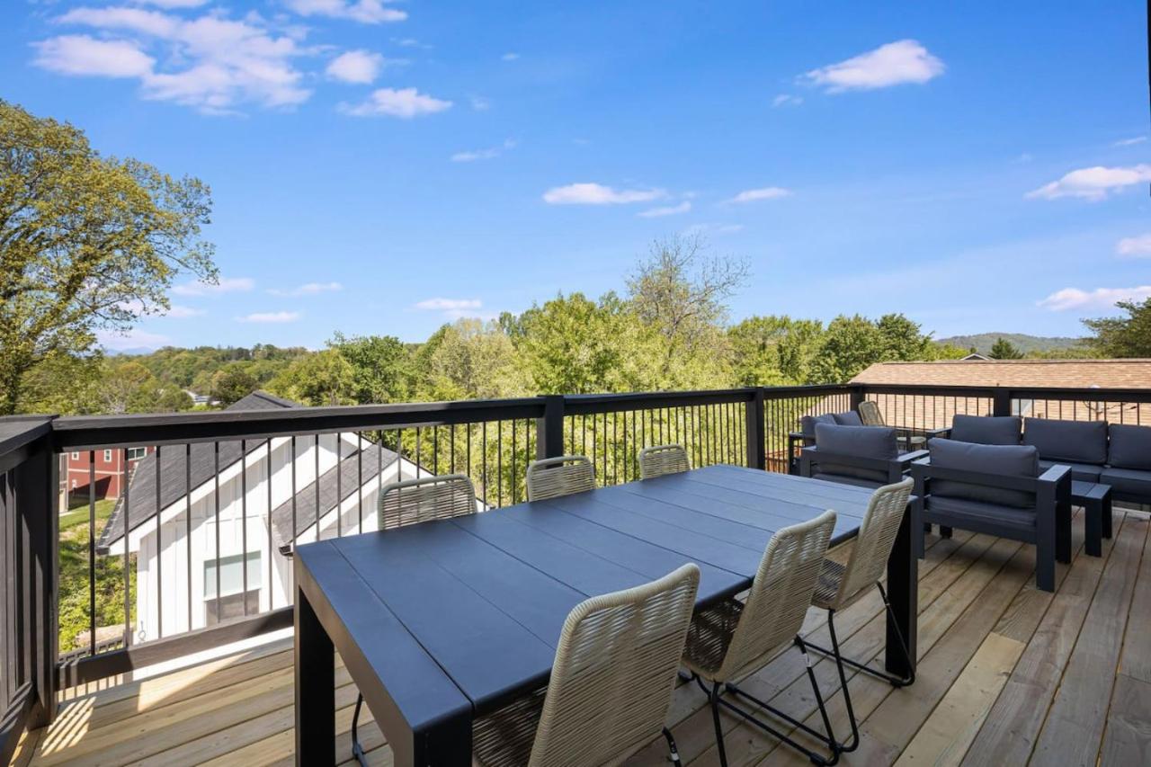 New Beautiful Home with Mtn Views, 2 Decks, Walk to Biltmore Village view 2