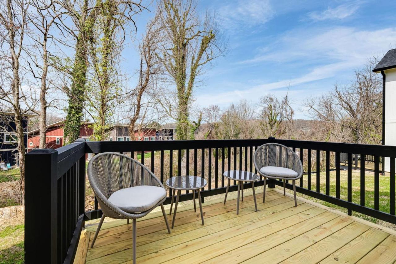 New Designer 1 Bed Home, Walk to Biltmore Village view 3