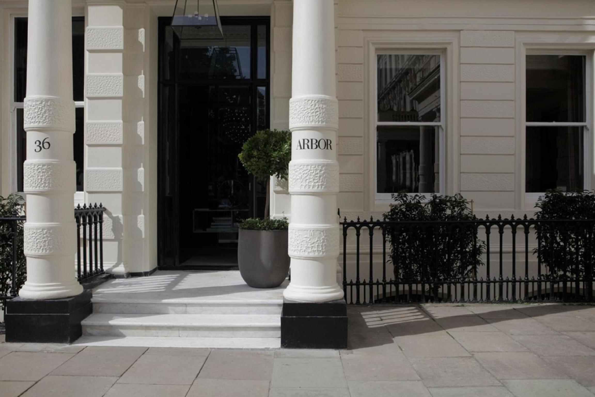 Signature Townhouse London Hyde Park