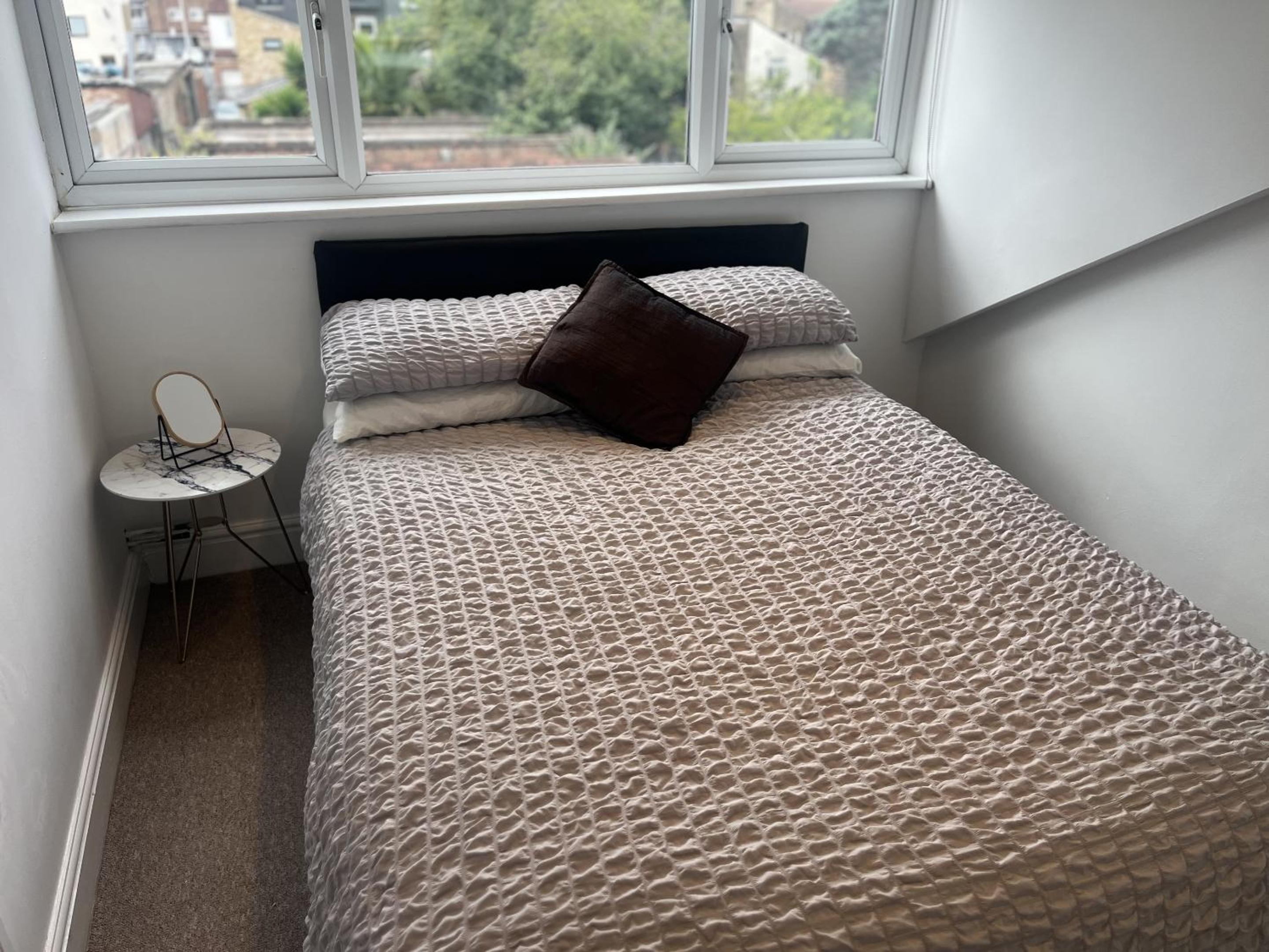 The Spacious Stay Stratford
