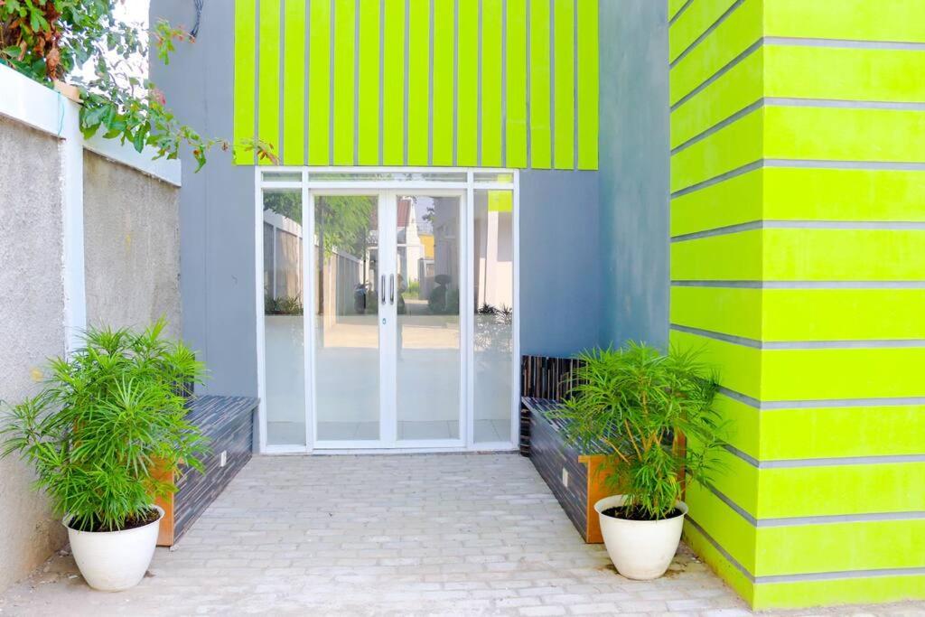 Almahouse guesthouse cirebon