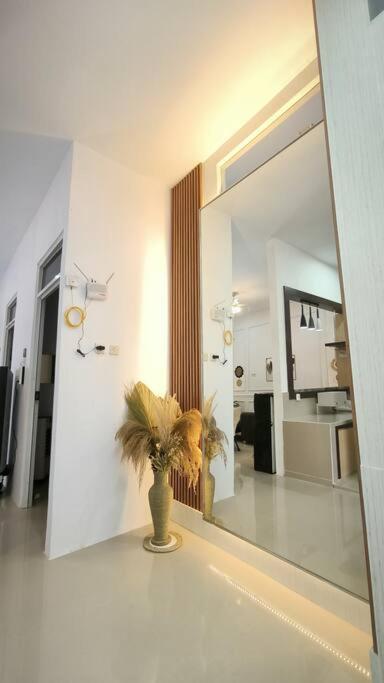 Almahouse guesthouse cirebon