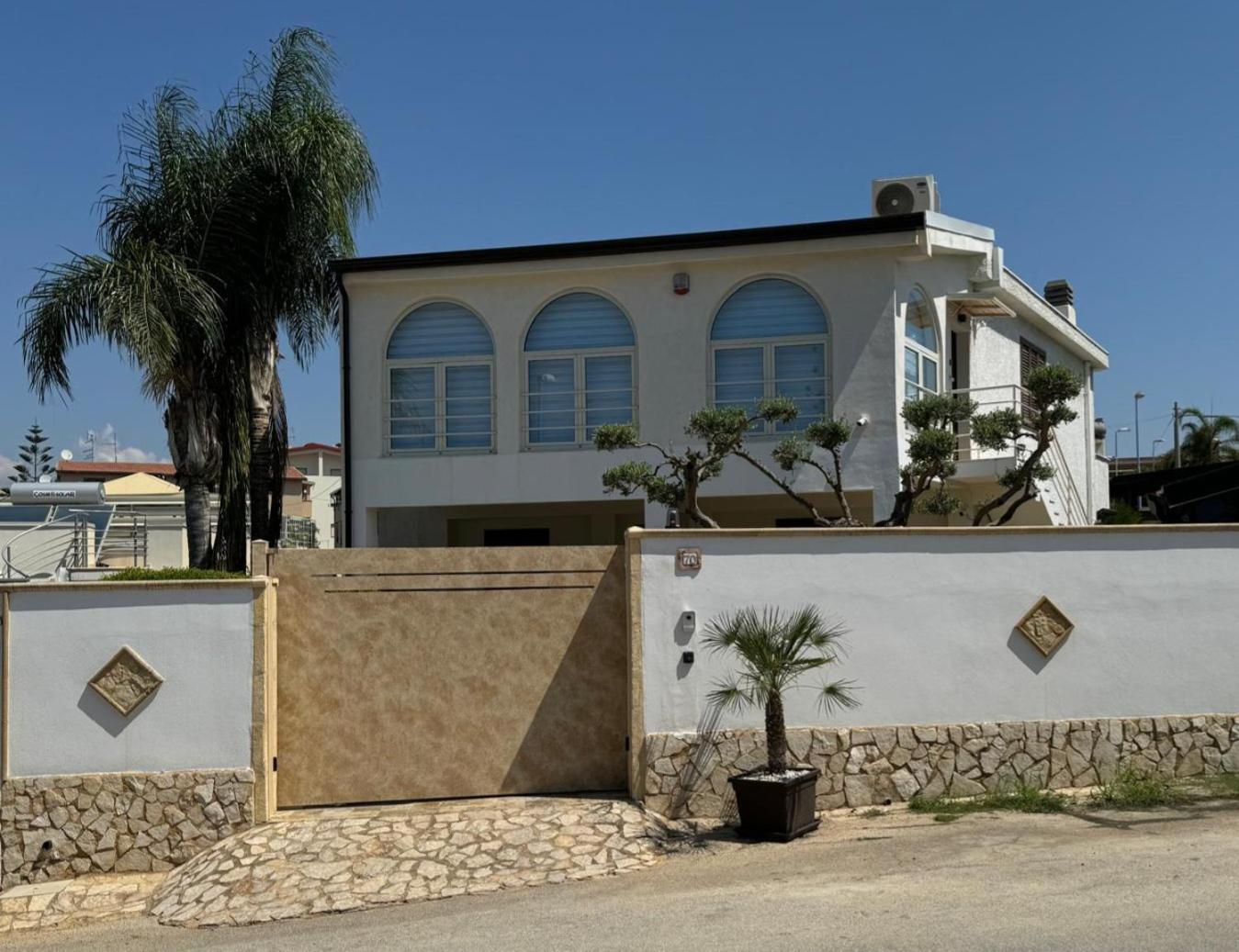 La Terrazza sul Tramonto - Apartment in a villa near the sea in San Leone - Parking and Air Conditioning view 2