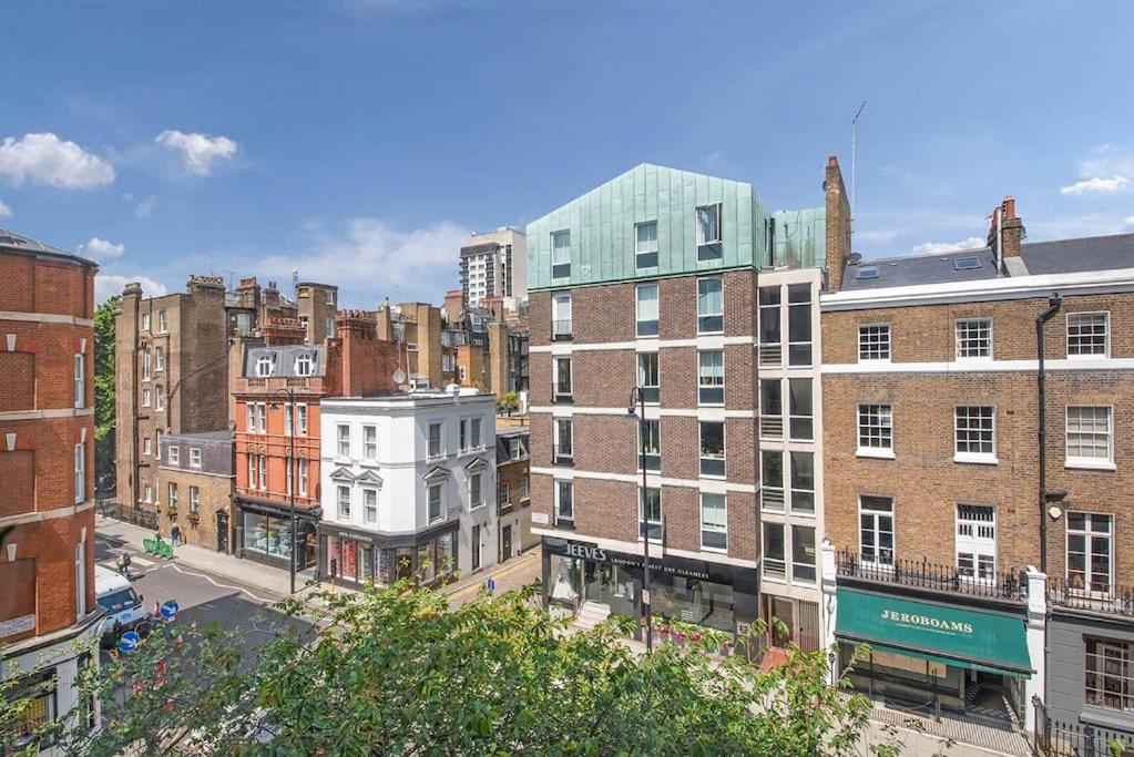 Modern and Airy Belgravia Living